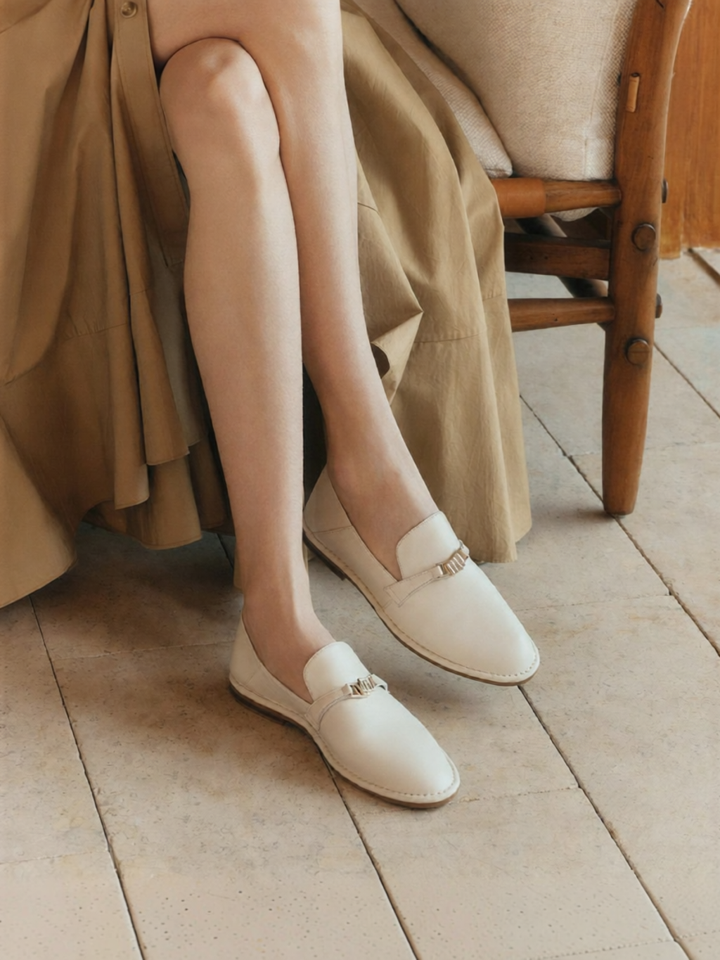 73hours | Women's Flat Comfortable Loafers Slip-On 2 Ways Wear ราคา 8,014 บาท*ส่งฟรี