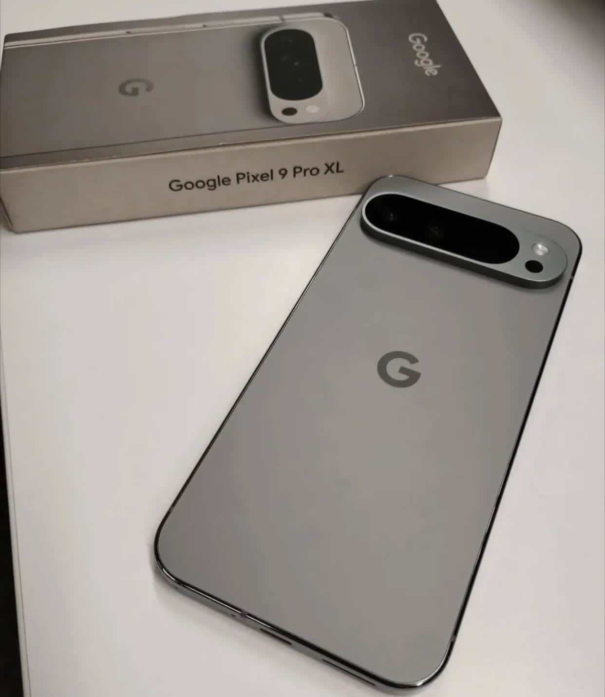 Google Pixel 9 Pro XL 128Gb Android Smartphone ราคา 12,800 บาท*ส่งฟรี