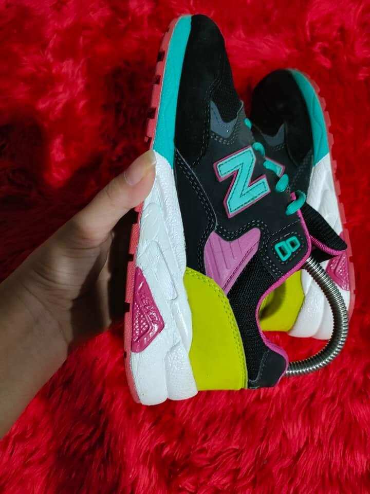 new balance 580 men pink