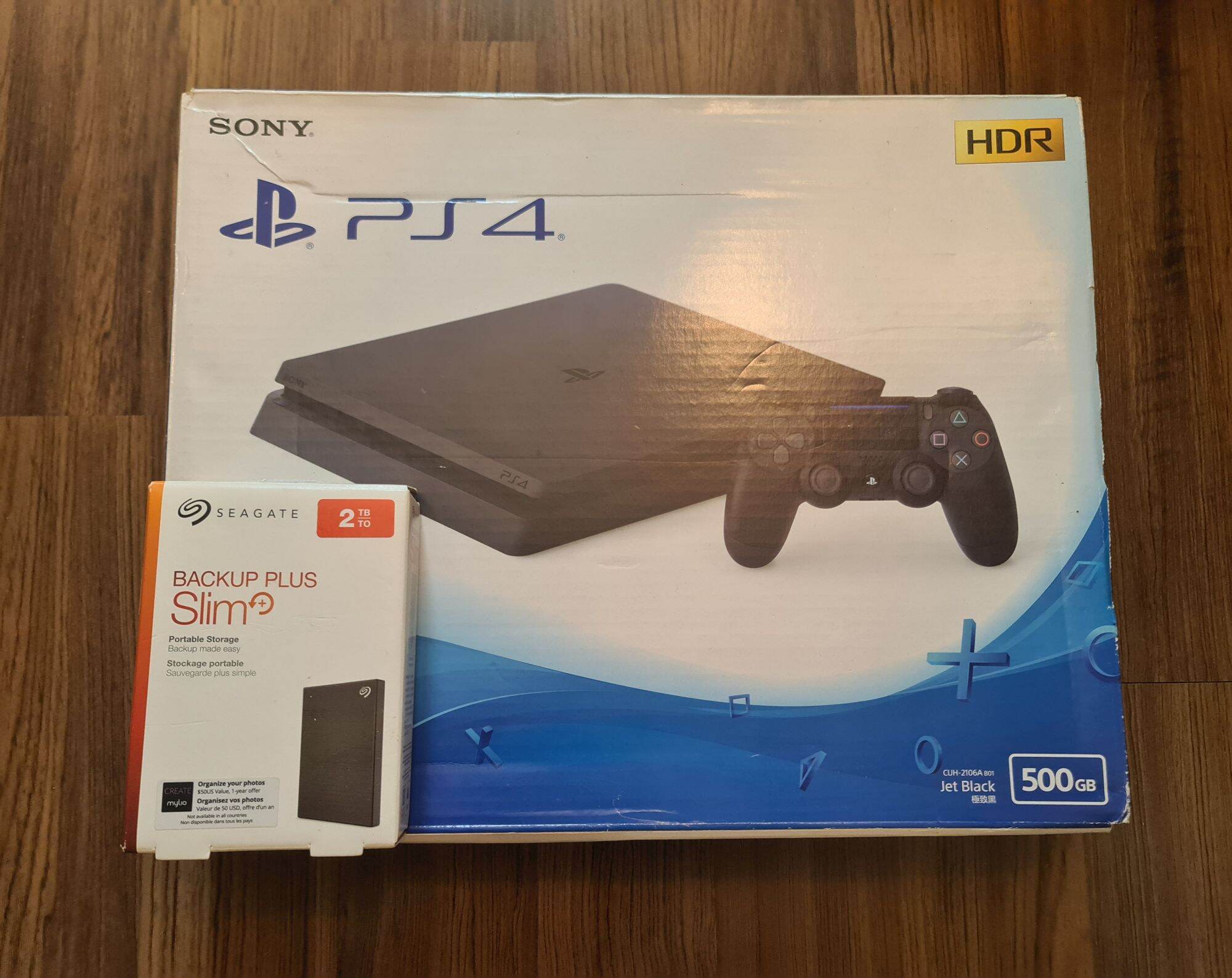 PlayStation 4 สายมืด(PS4) Slim แปลงแล้วอุปกรณ์ครบกล่องhddความจุรวมกัน