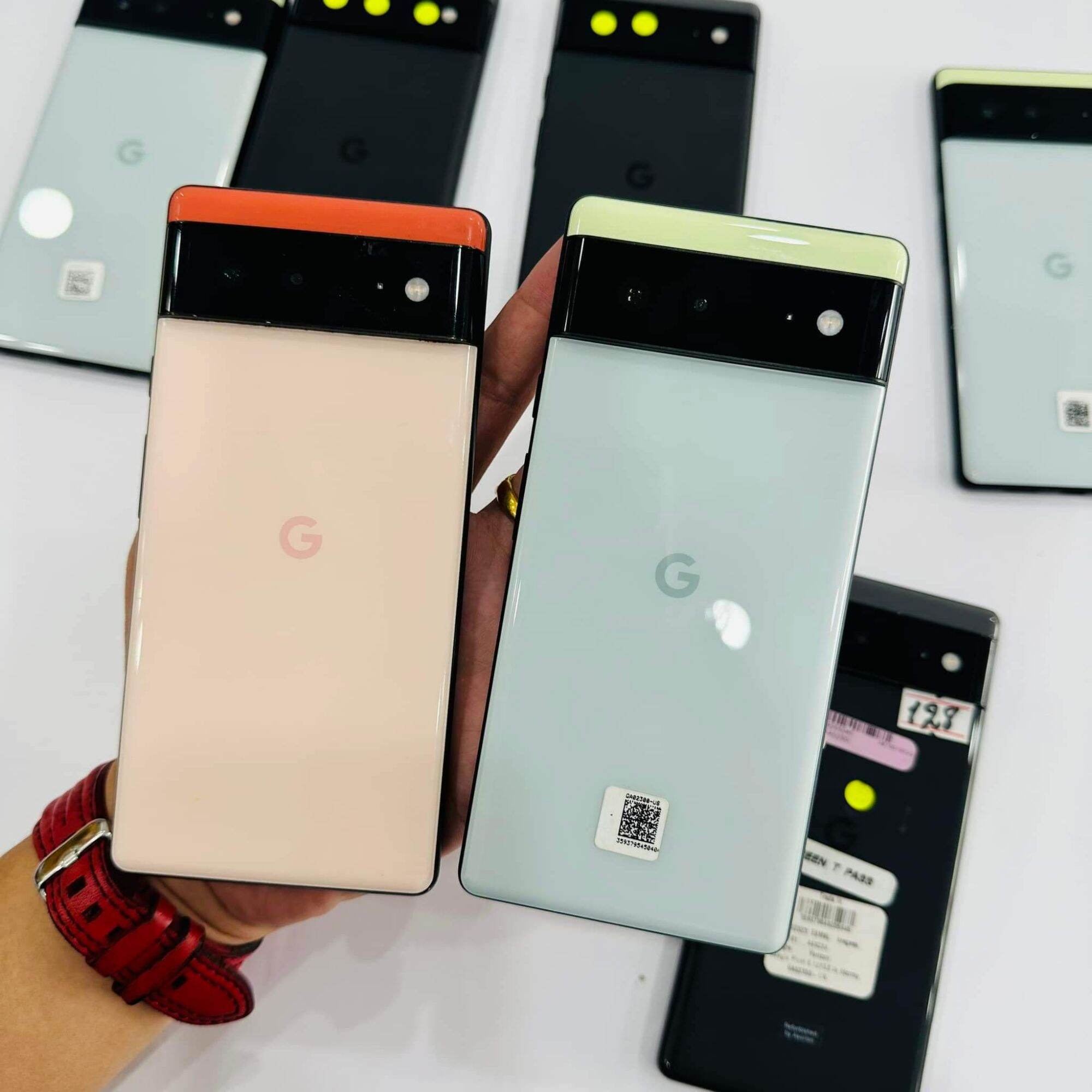 Google Pixel 6 Ram8GBRom 128GBจอAMOLED6.4"90HzHDR10+ - ยี่ห้อ Google ราคา 12,900 บาท*ส่งฟรี