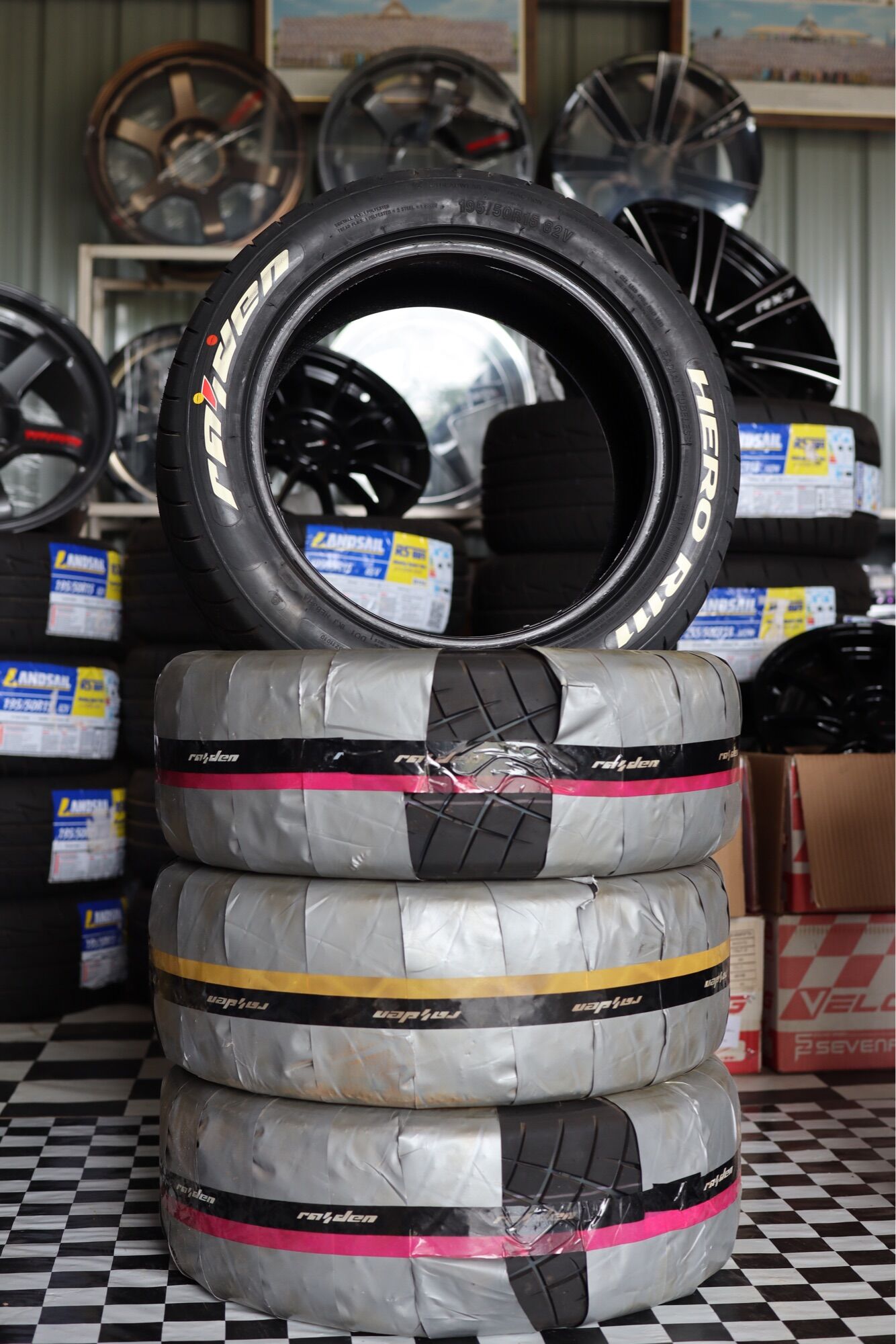 Ban Raiden R111 ล้อแม็กพร้อมยางขอบ15 RS5 + (195/50R15) Raiden Hero R111 (1ชุด 4ล้อ จัด ...