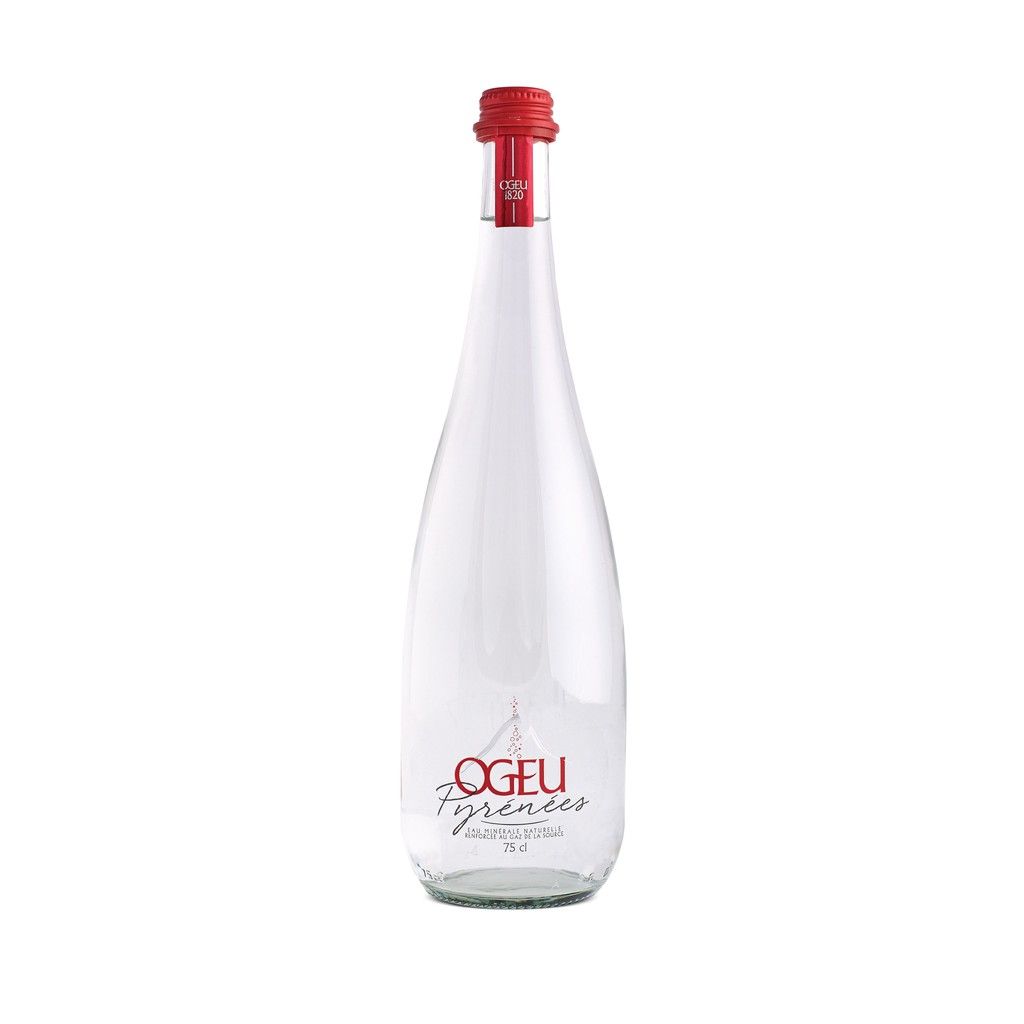 น้ำแร่จากเทือกเขาเพอเรนีส์ ผลิตในประเทศฝรั่งเศ​ส​ OGEU MINERAL WATER (GLASS) บรรจุในขวดแก้ว​ 750 ML.
