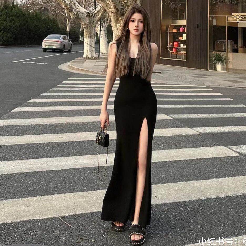 ช้อป Black Long Dress ออนไลน์ในราคาที่ดีกว่า