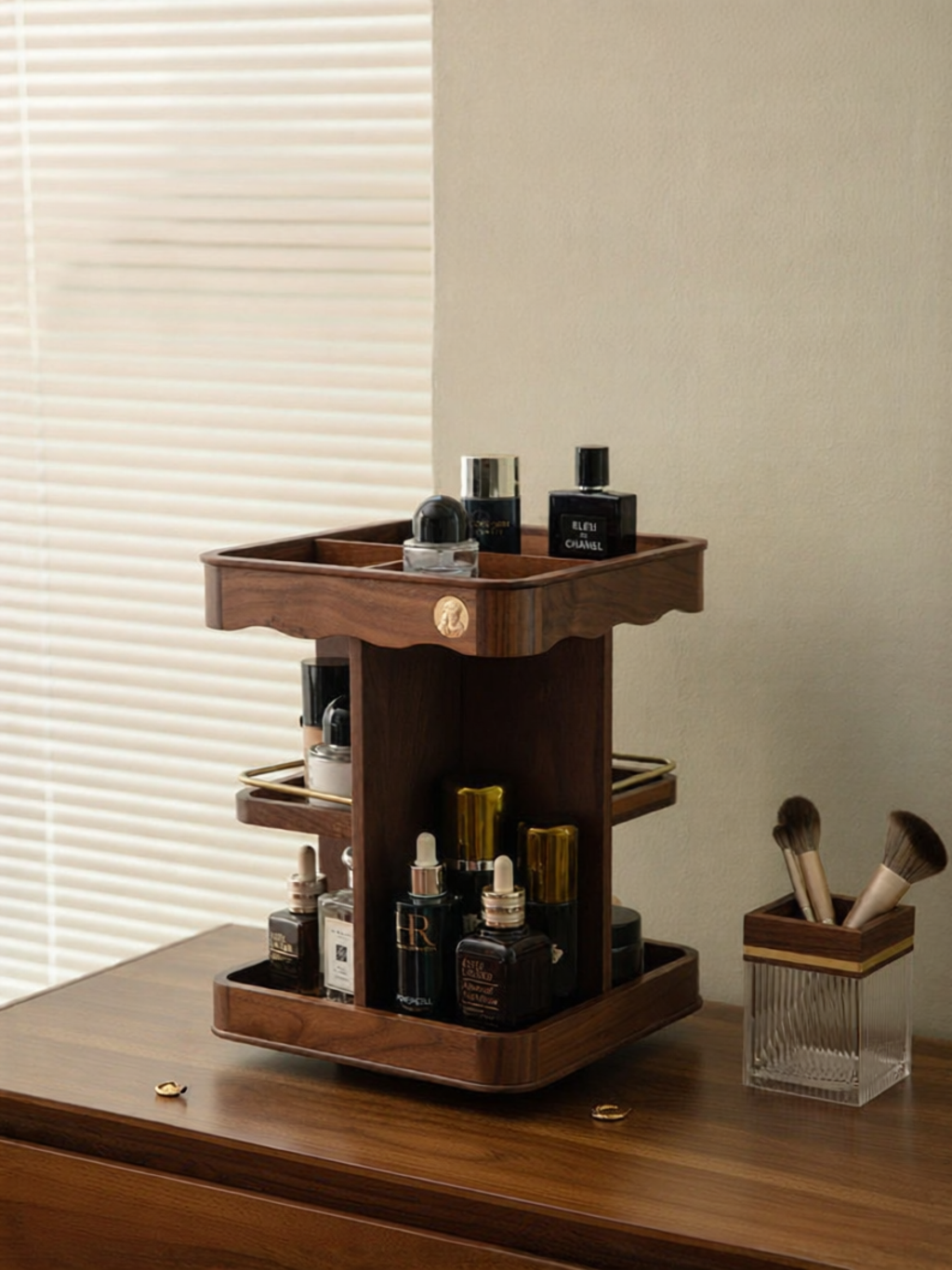 NORDIC MORE | Rotating Wooden Desktop Organizer for Cosmetics and Skincare ราคา 1,563 บาท*ส่งฟรี