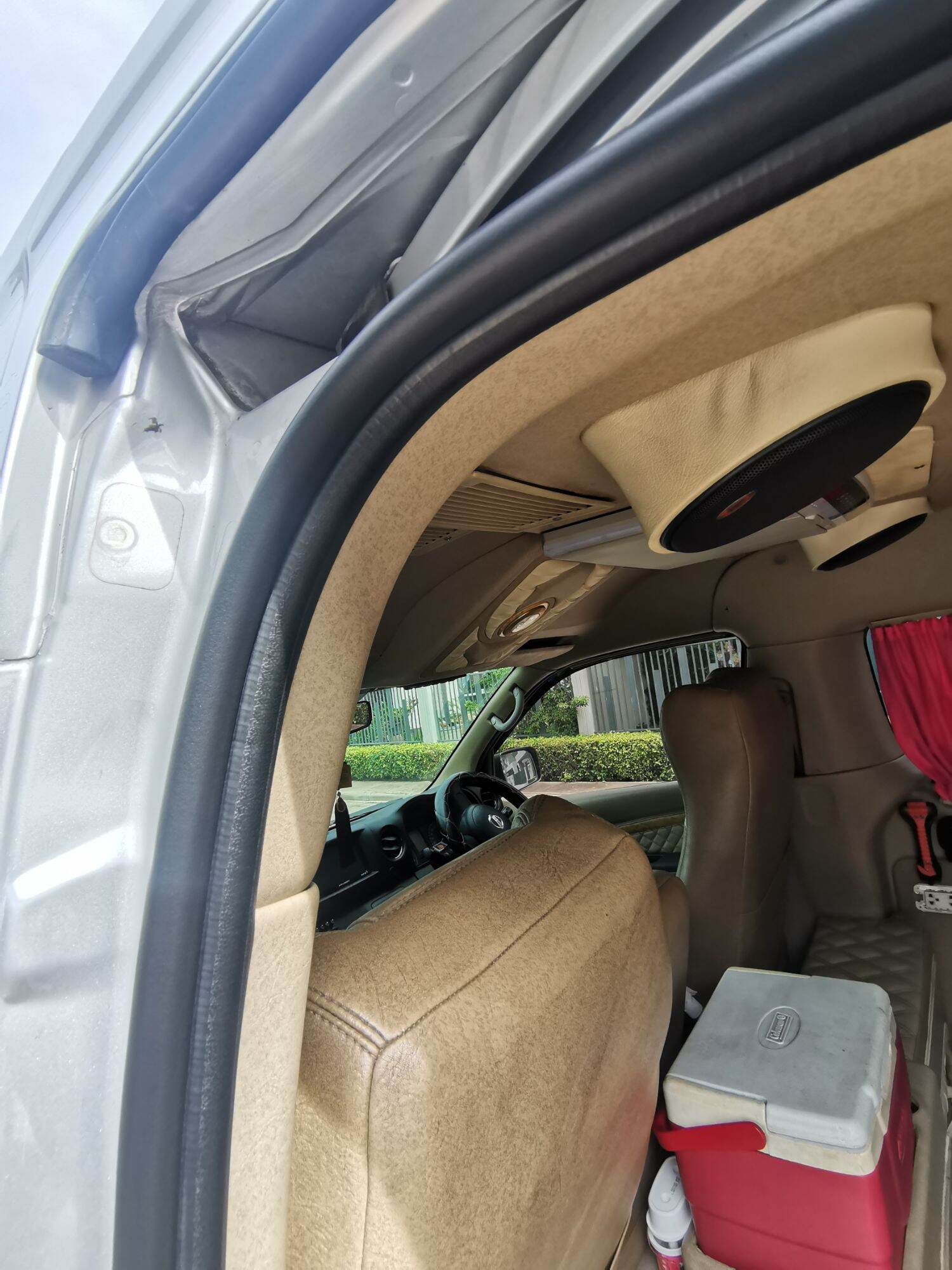 รีวิว ยางประตูบานสไล toyota commuter