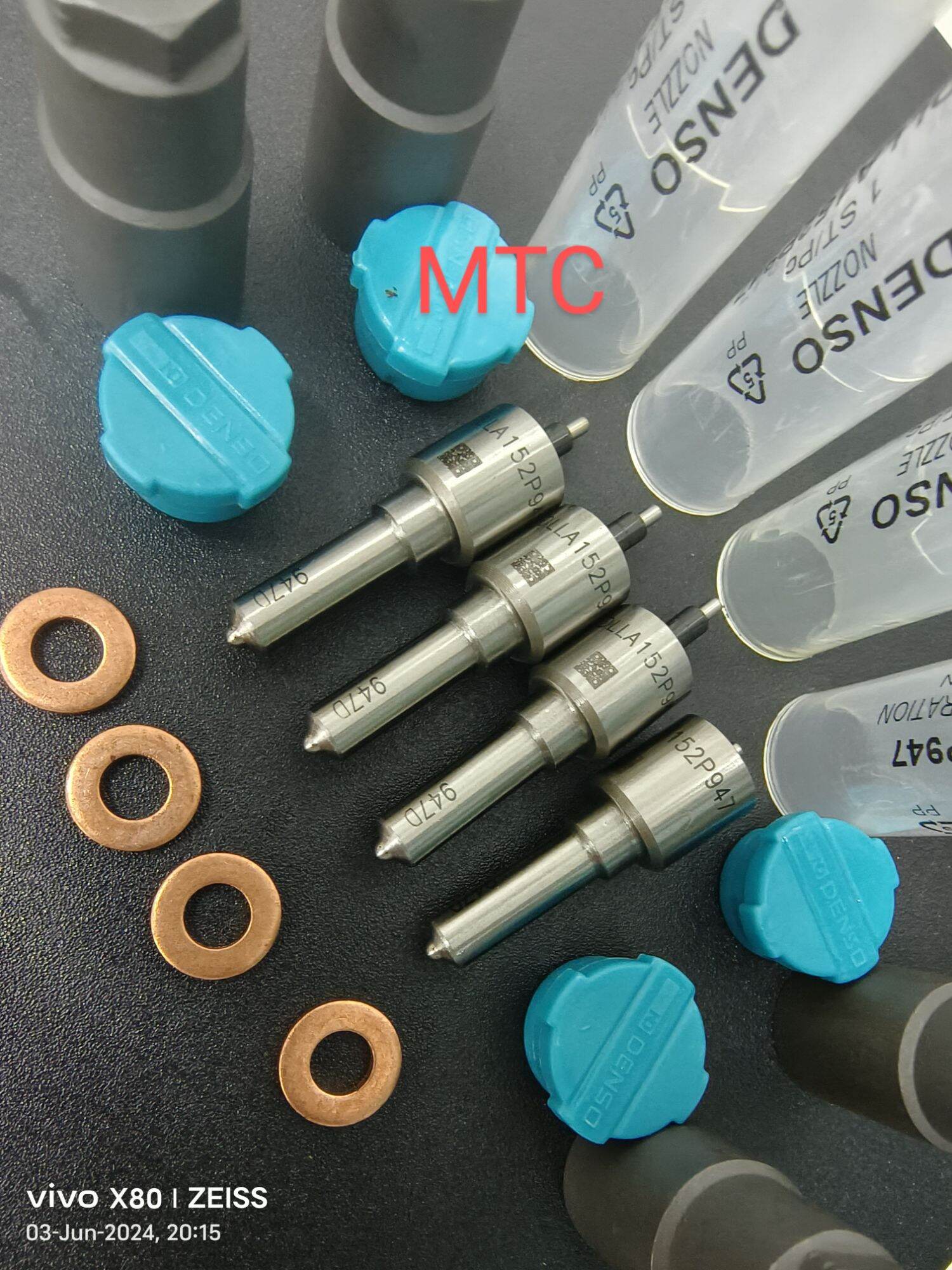 หัวฉีด947 พร้อมแหวน,ปลอก สำหรับ วิโก้,ดีแมค,Nissan navara ราคา 1ชุด2300 ส่งดวันทุกวัน ราคา 2,300 บาท*ส่งฟรี