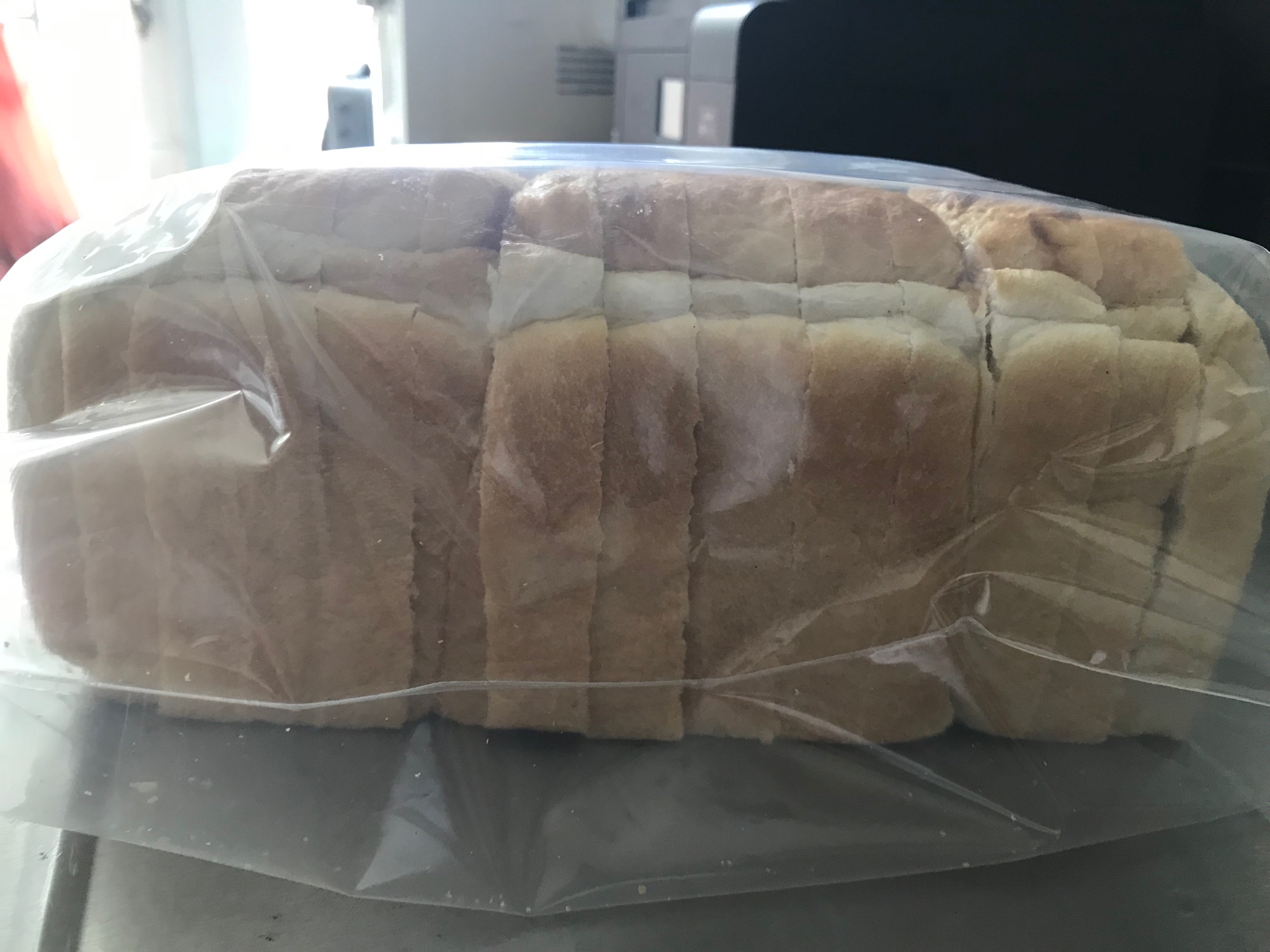 ขนมปังจืด