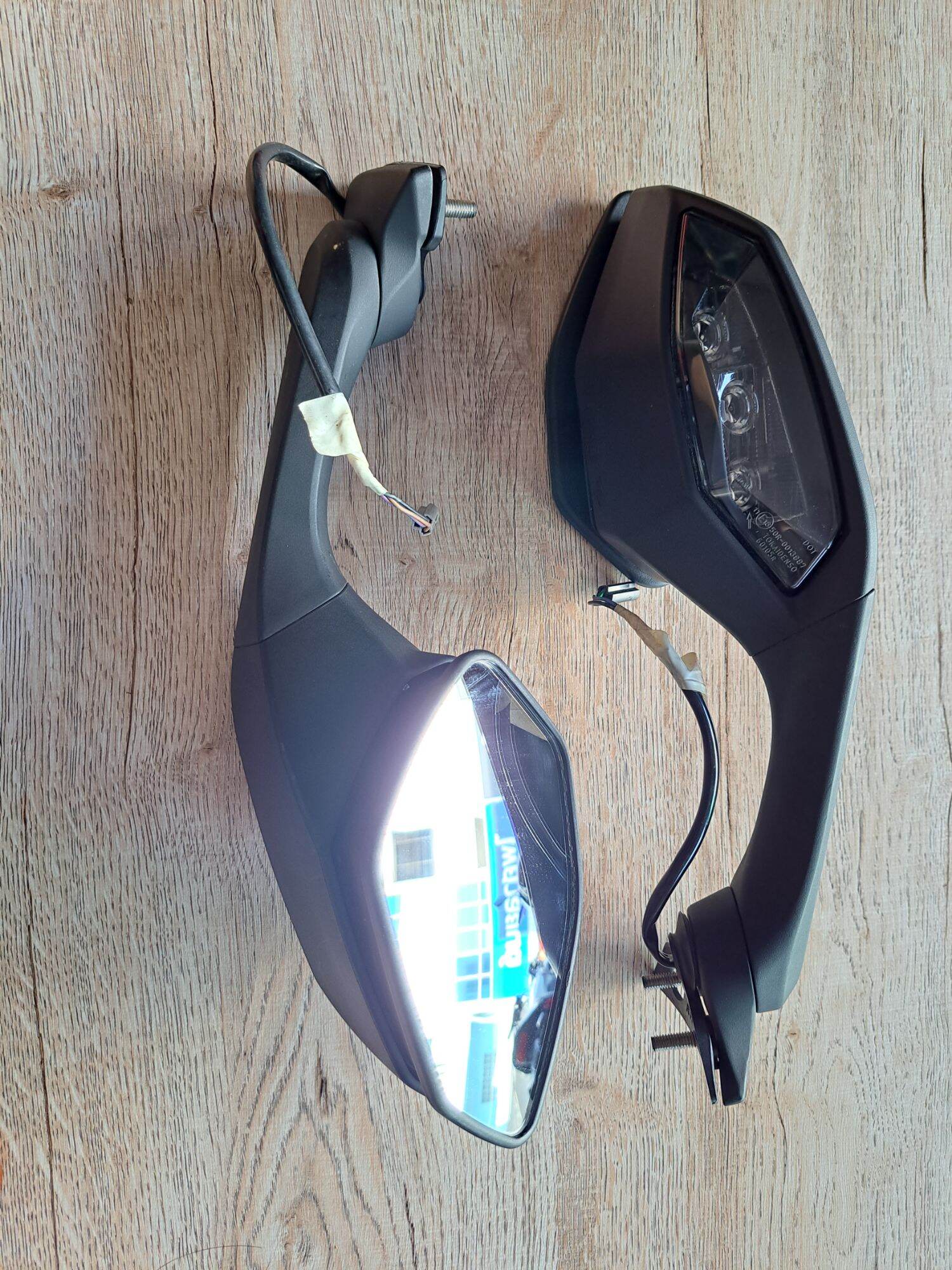 กระจกเดิมแท้ มือสอง ZX10R ราคา 4,999 บาท*ส่งฟรี