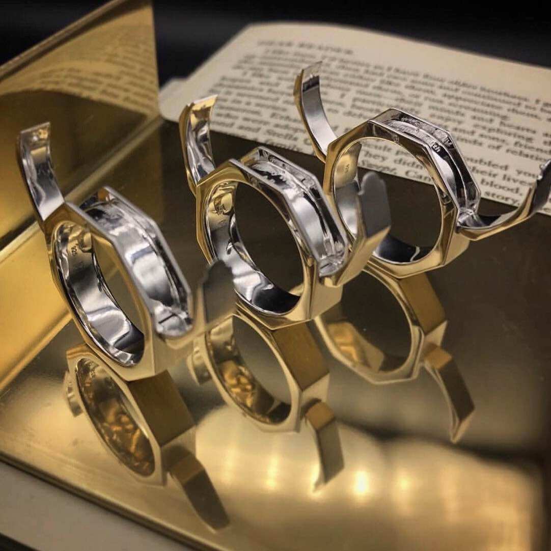 [Silver ชุบ White Gold] Chapter 3 “Secret Message Ring” แหวนซ่อนข้อความ ราคา 4,740 บาท*ส่งฟรี