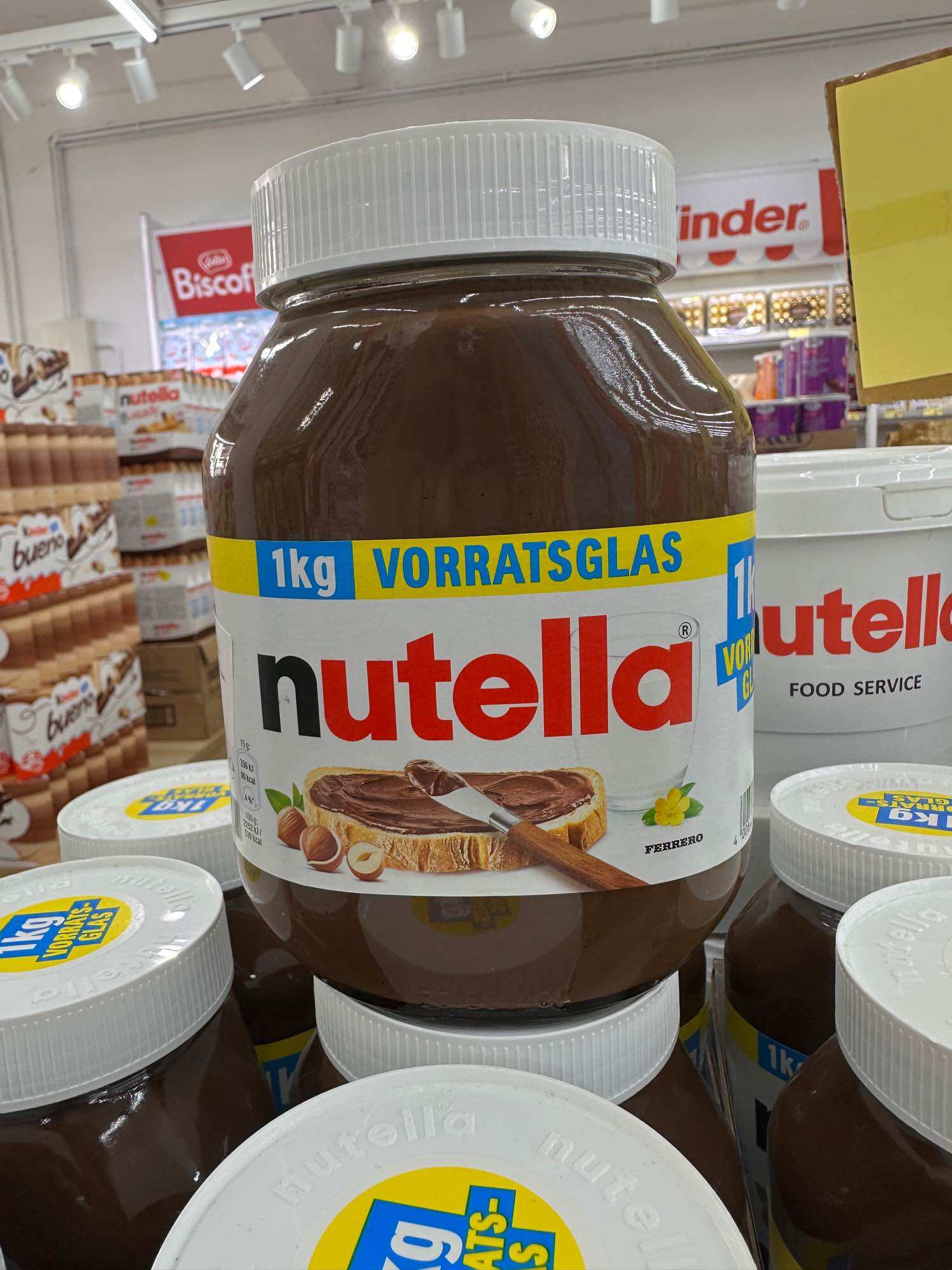 Great Value! ! Nutella Spread 1kg Nutella Glass Jar Ready for Delivery! ! ราคา 535 บาท*ส่งฟรี