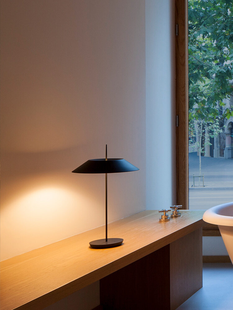 SHANGPINYUN | Creative Style Desk Lamp for Office and Bedroom ราคา 3,937 บาท*ส่งฟรี