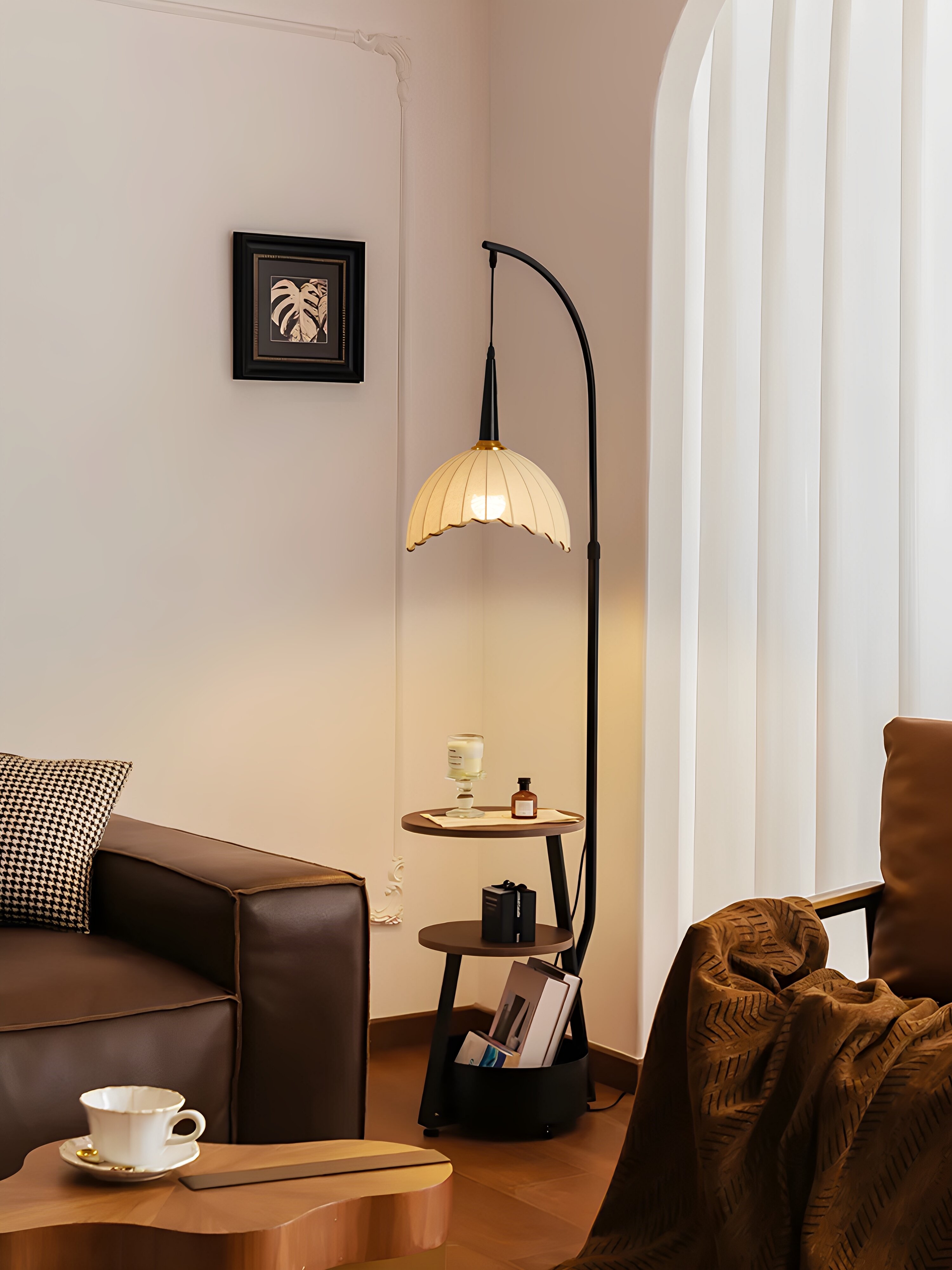 NSWR | Integrated Floor Lamp with Charging Stand Decorative Lamp ราคา 6,631 บาท*ส่งฟรี
