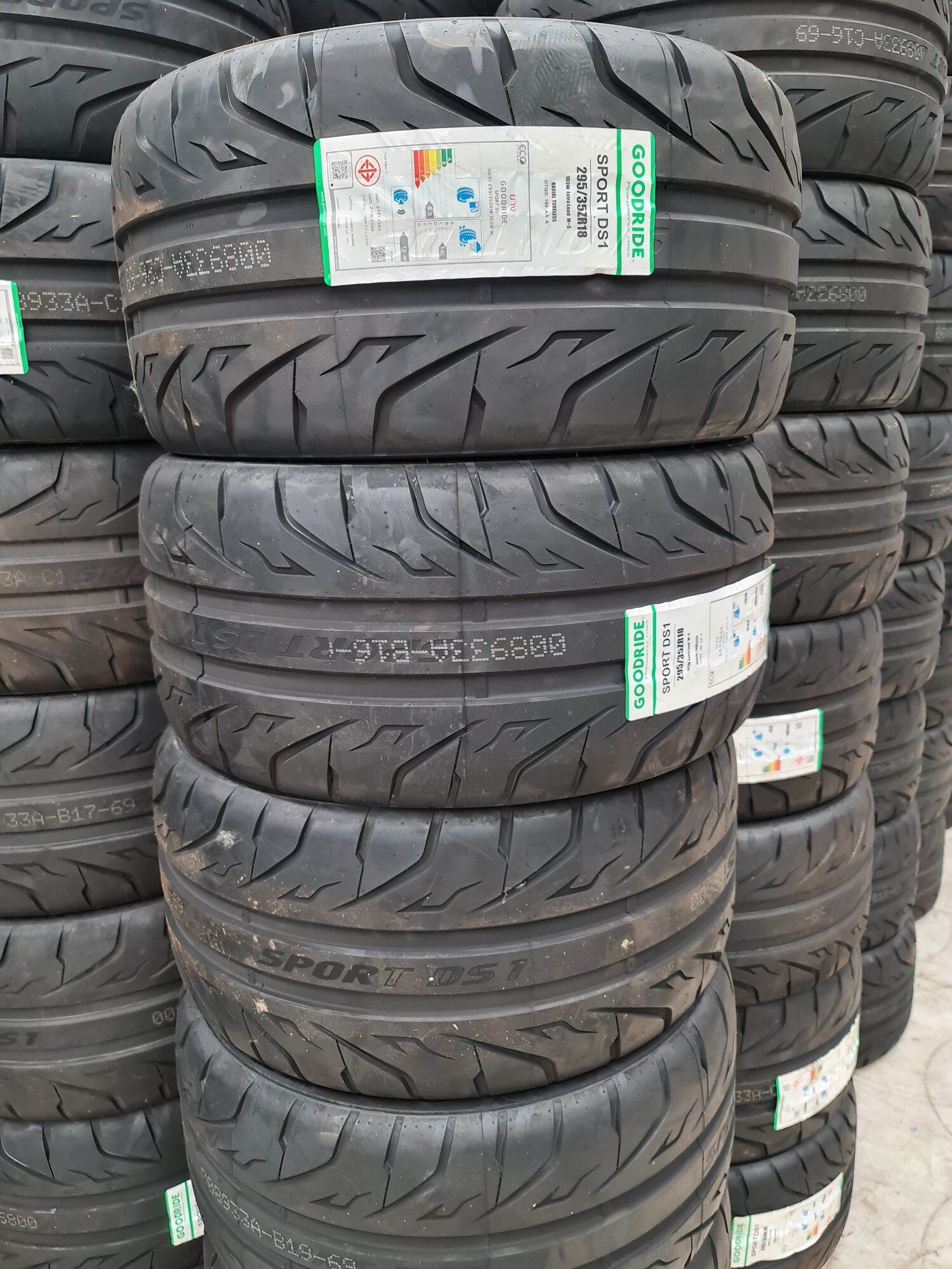 ยางใหม่ ปี2022 ยี่ห้อGOOD RIDE ล้อหน้า 26540R18 ล้อหลัง 29535R18 ยาง1 ...