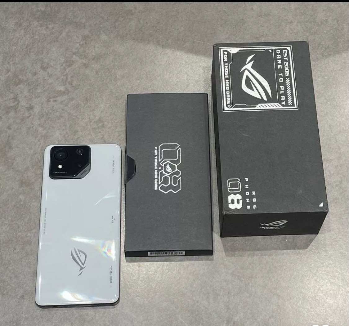 ASUS ROG PHONE 8 RAM 12GB ROM 256GB (BLACK) (Storm Grey) SMARTPHONE( โทรศัพท์) By Speed Gaming ราคา 19,000 บาท*ส่งฟรี