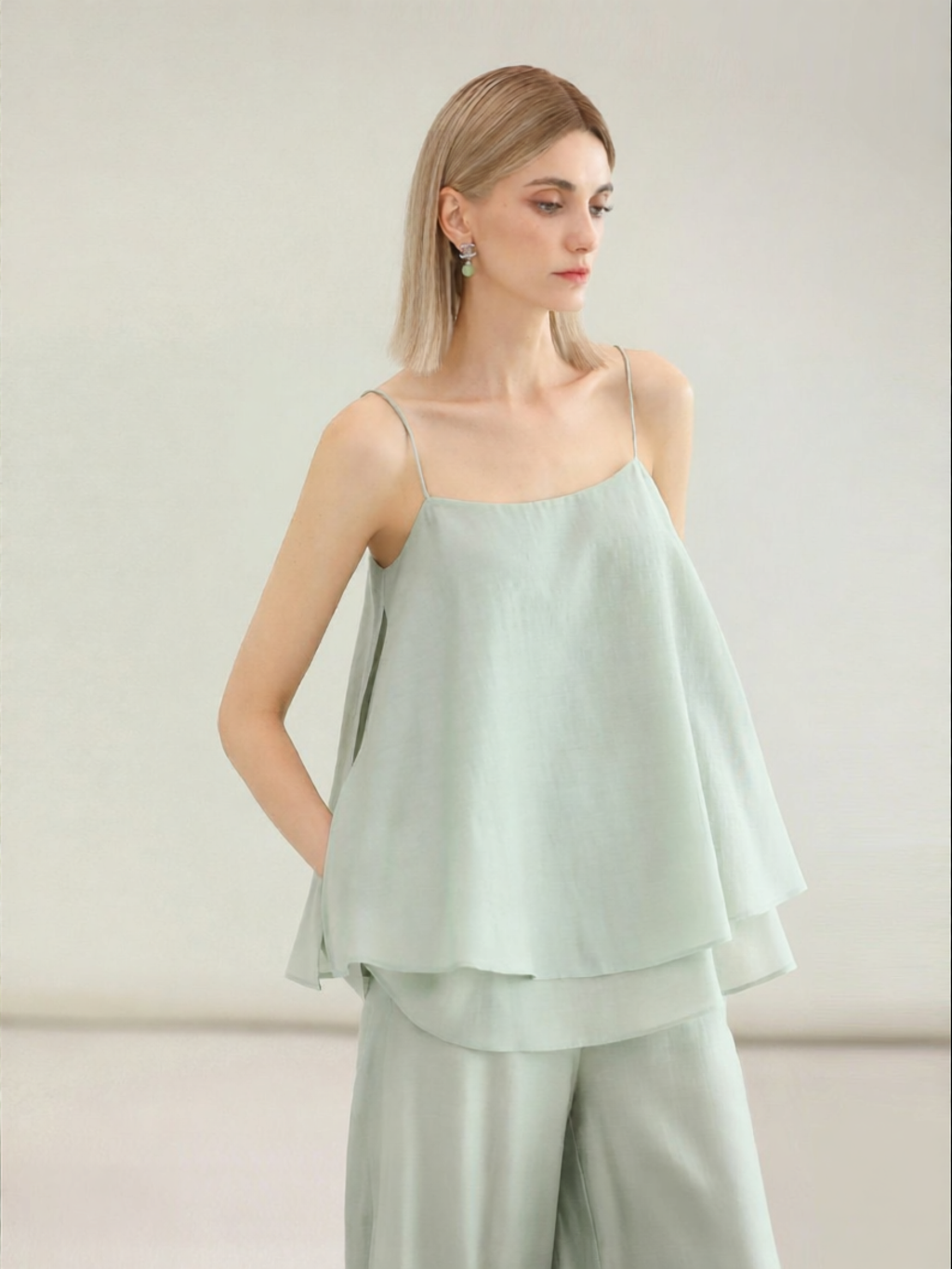 COCOBELLA | Design Acetate and Lyocell Breathable Sleeveless Top ราคา 3,669 บาท*ส่งฟรี