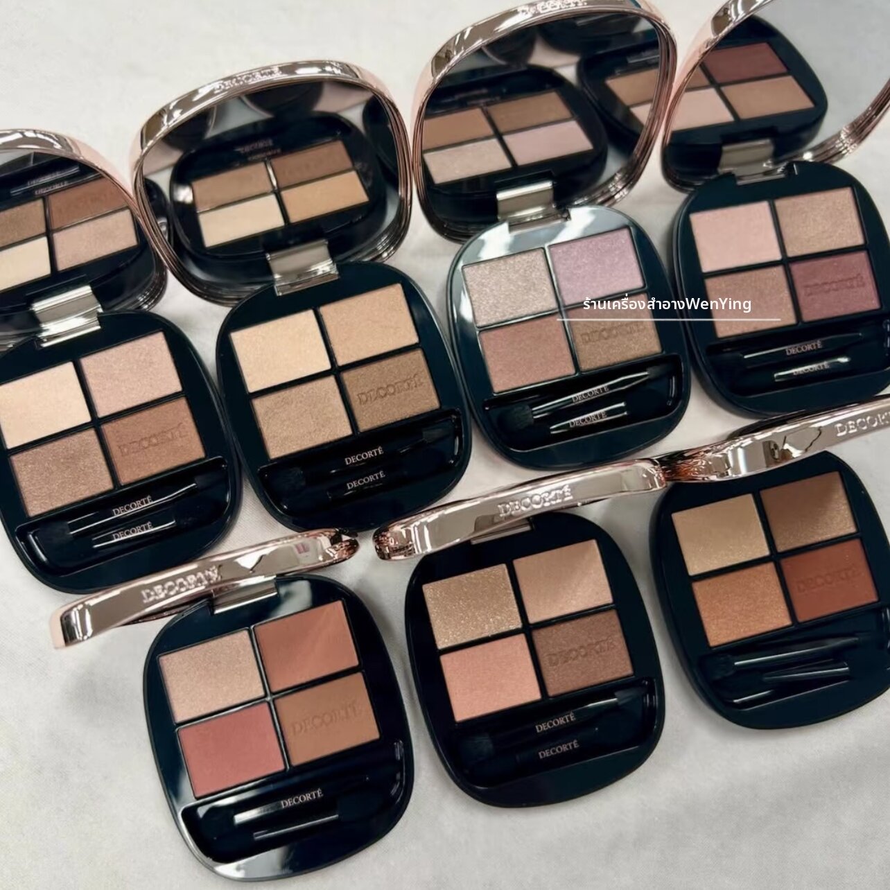 Four-color Eyeshadow Palette ราคา 2,445 บาท*ส่งฟรี