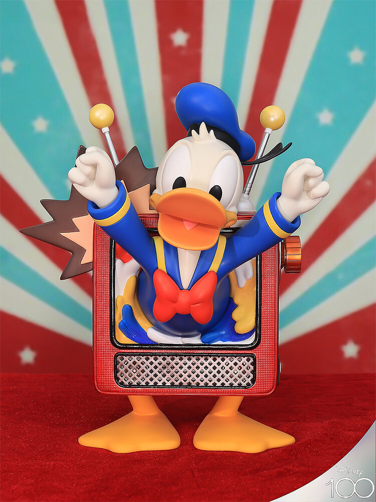 ORISTACO | Donald Duck Collectible Figure 28cm ราคา 3,095 บาท*ส่งฟรี