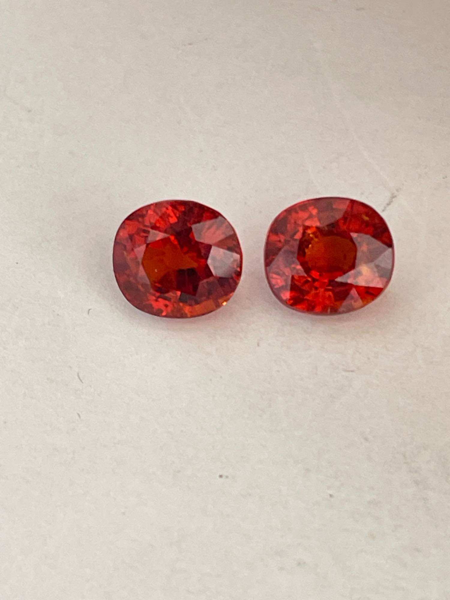 เครื่องประดับแฟชั่น สเปสซาร์ไทต์ธรรมชาติคู่ 2/8.79 กะรัต ราคา 9,900 บาท*ส่งฟรี