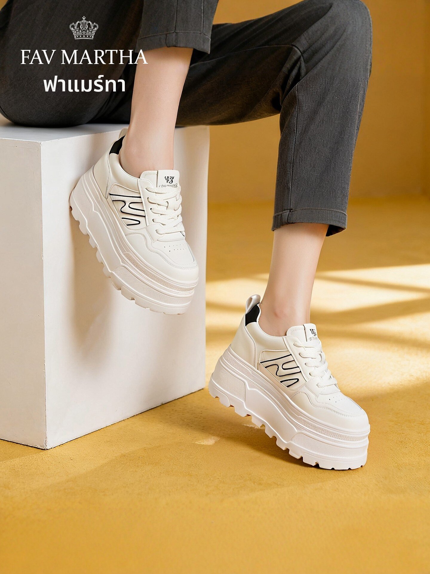 Height Increasing Lightweight Platform Women's White Shoes ราคา 7,960 บาท*ส่งฟรี