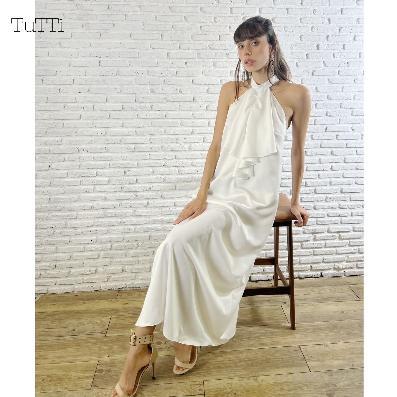 TuTTi Lilac Dress - Exclusive for Lazada ชุดเดรส ลูกไม้ ซาติน ดีเทล โบว์ สีเขียว สีขาว เสื้อผ้าสตรี ชุดออกงาน เดรสยาว เปิดไหล่ ราคา 1,995 บาท*ส่งฟรี