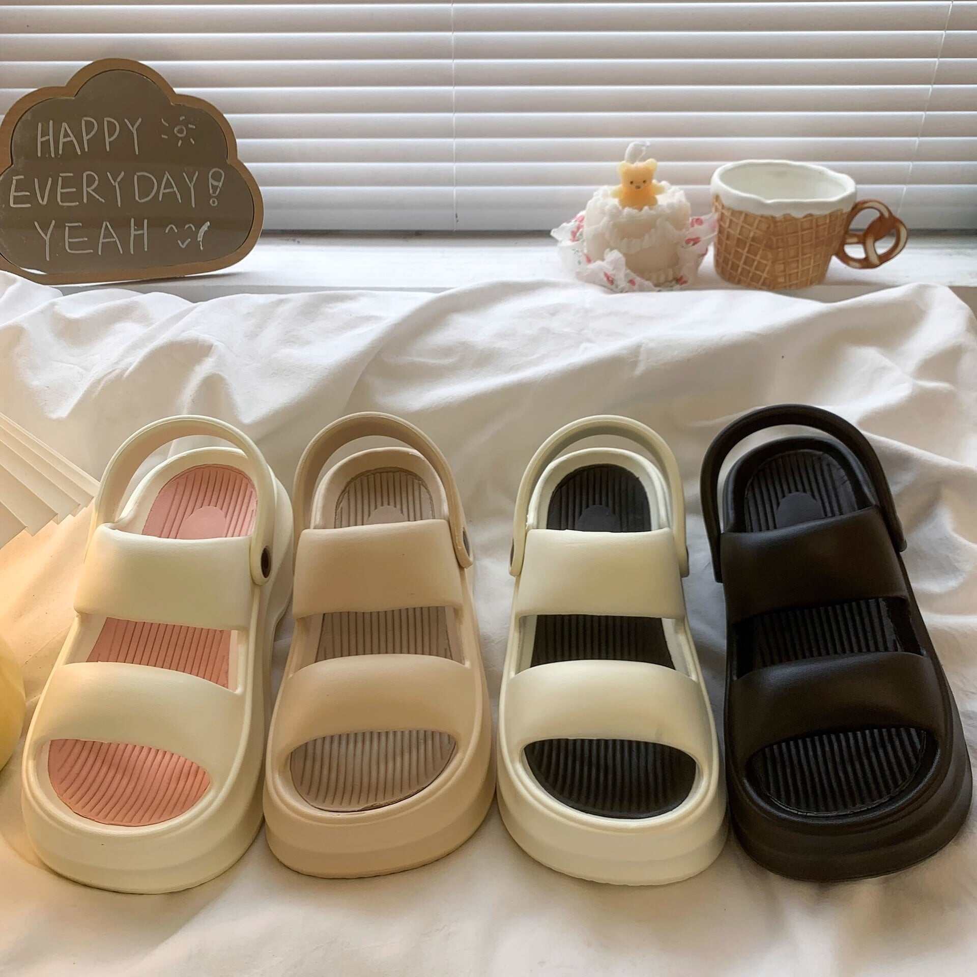 รองเท้าแตะรัดส้น เปิดหัว ส้นตึก งานEVA ราคา 218 บาท*ส่งฟรี