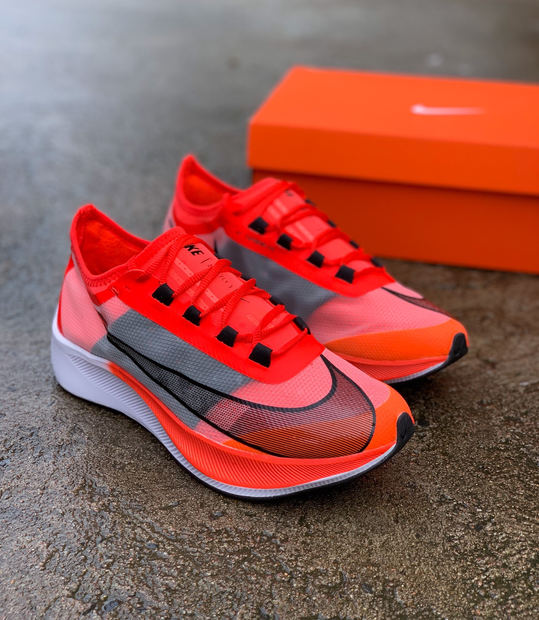 Nike Zoom Fly 3 รองเท้าผ้าใบวิ่งมีของพร้อมส่งงานแกรด Hiend มีsize 40-45ใส่ได้ทั้งผู้ชายและผู้หญิงมีอ