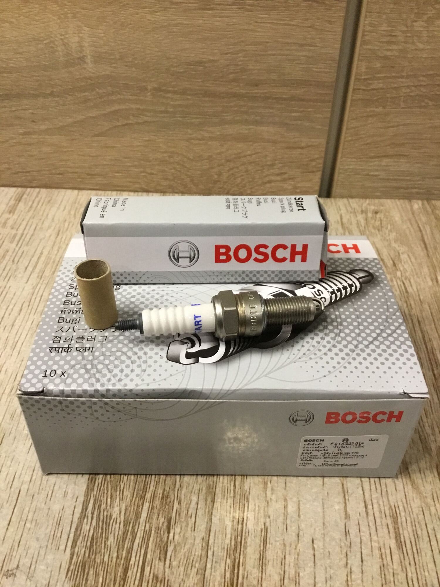 หัวเทียน BOSCH แท้ สำหรับมอเตอร์ไซค์ HONDA KAWAZAKI YAMAHA BENELLI SUZUKI