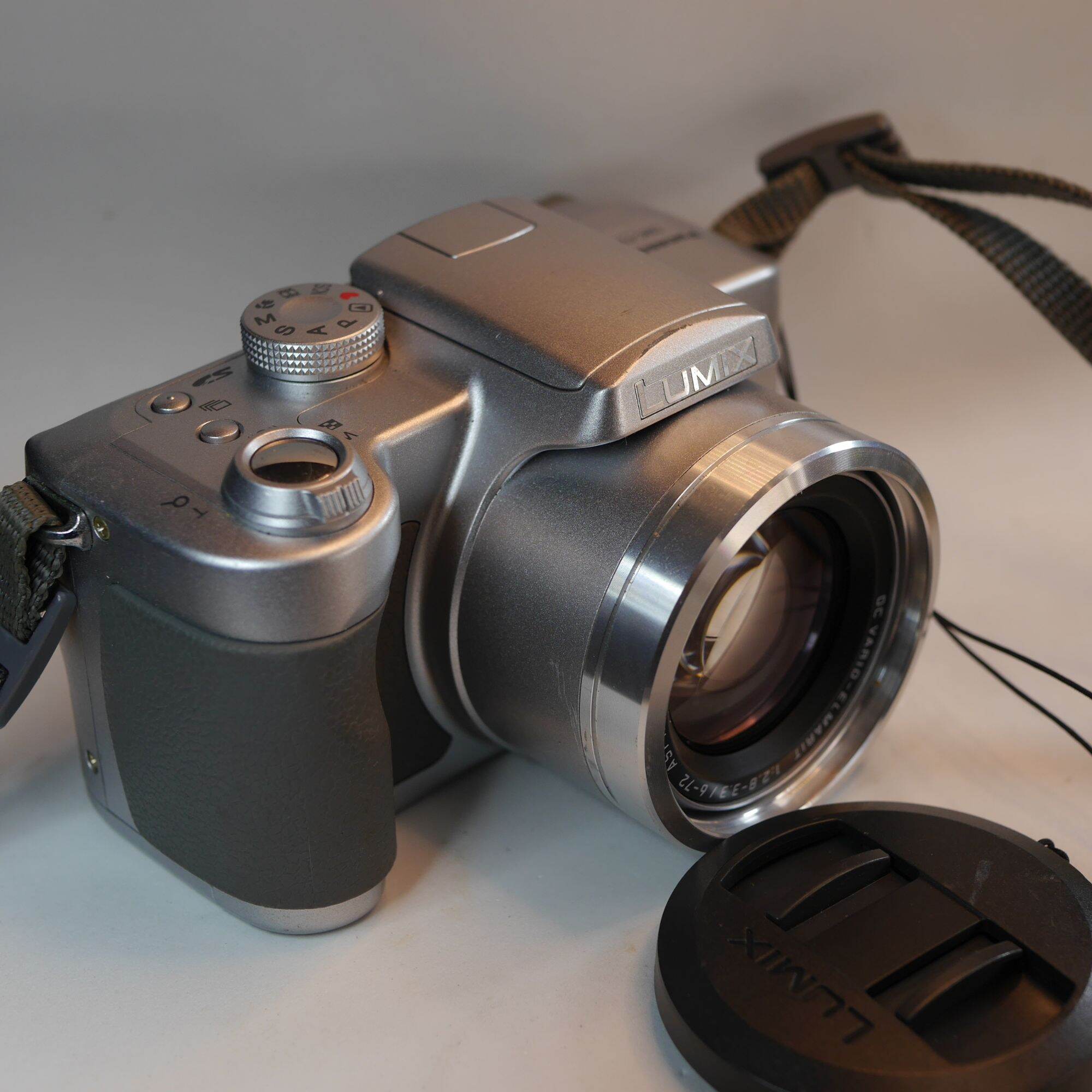 Panasonic Lumix FZ5 digital camera MixASale