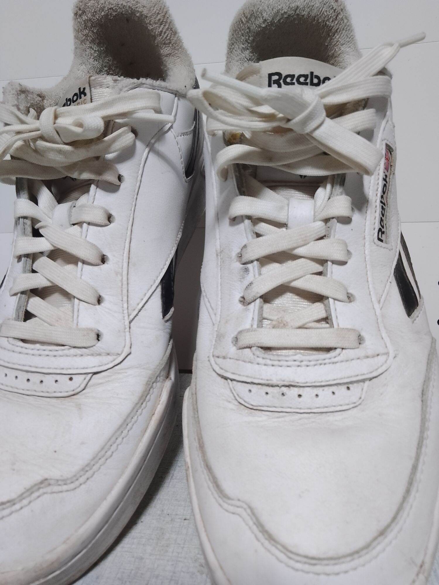 รองเท้า sneaker ราคา 1,300 บาท*ส่งฟรี