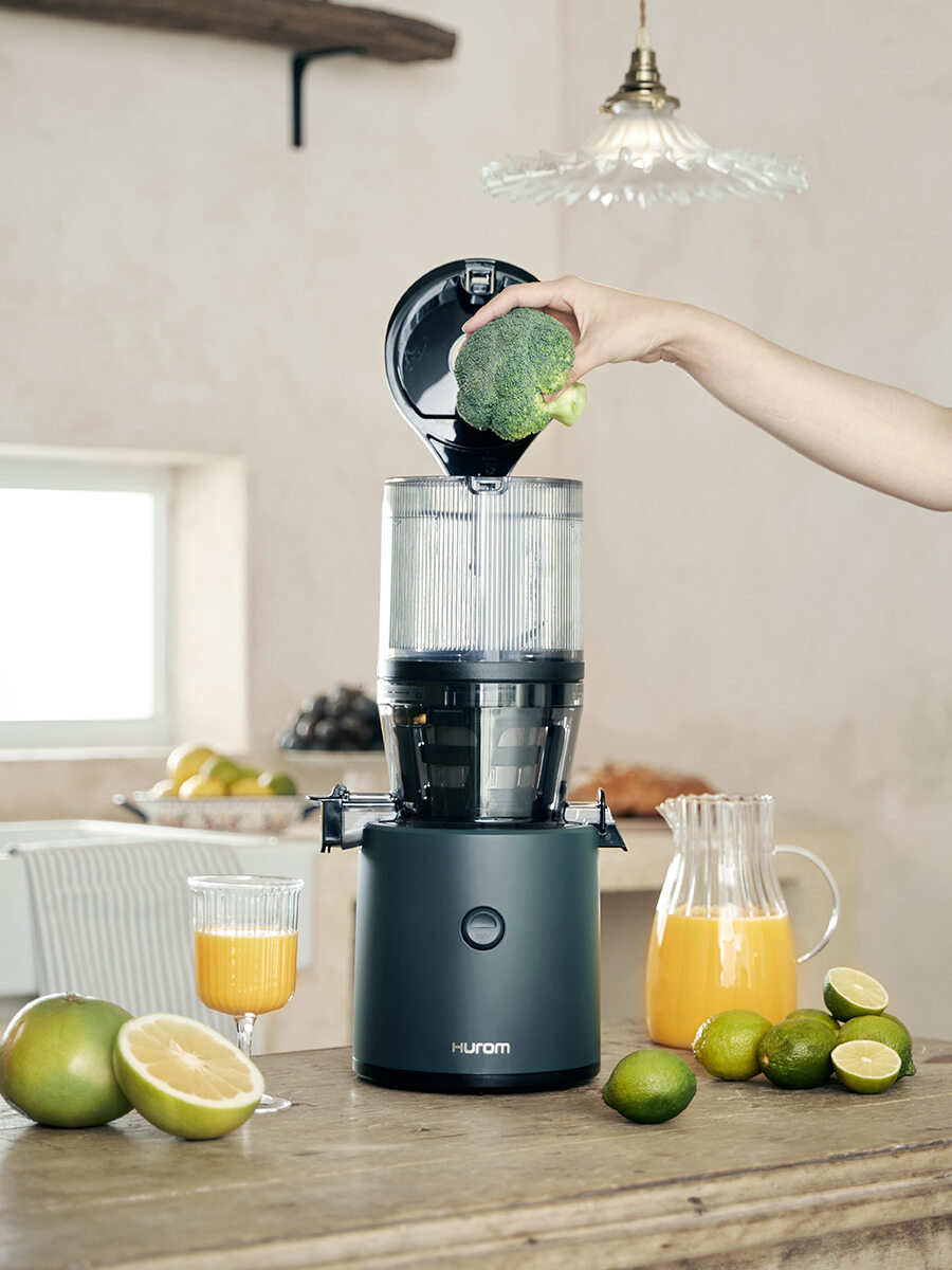 Hurom | Juice Extractor with Mesh Large Feeding Tube ราคา 26,012 บาท*ส่งฟรี