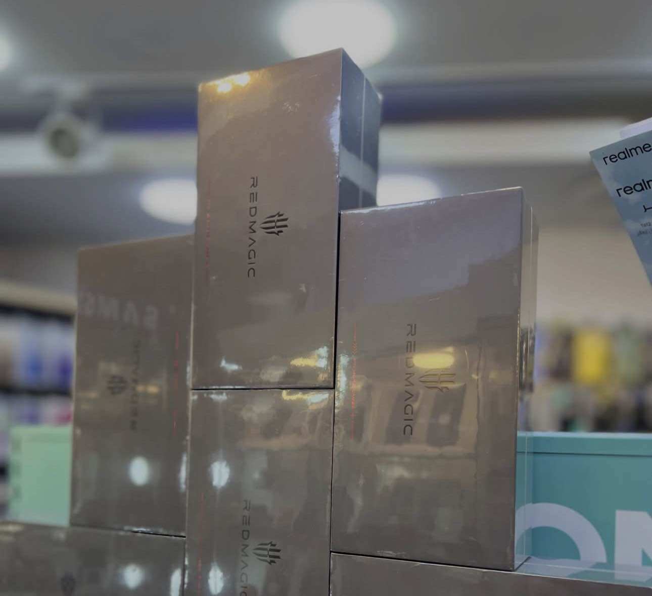 Zte Nubia Red Magic 11 Pro + 6.85 “50Mp Snapdragon 8 Elite5 7500Mah ราคา 11,000 บาท*ส่งฟรี