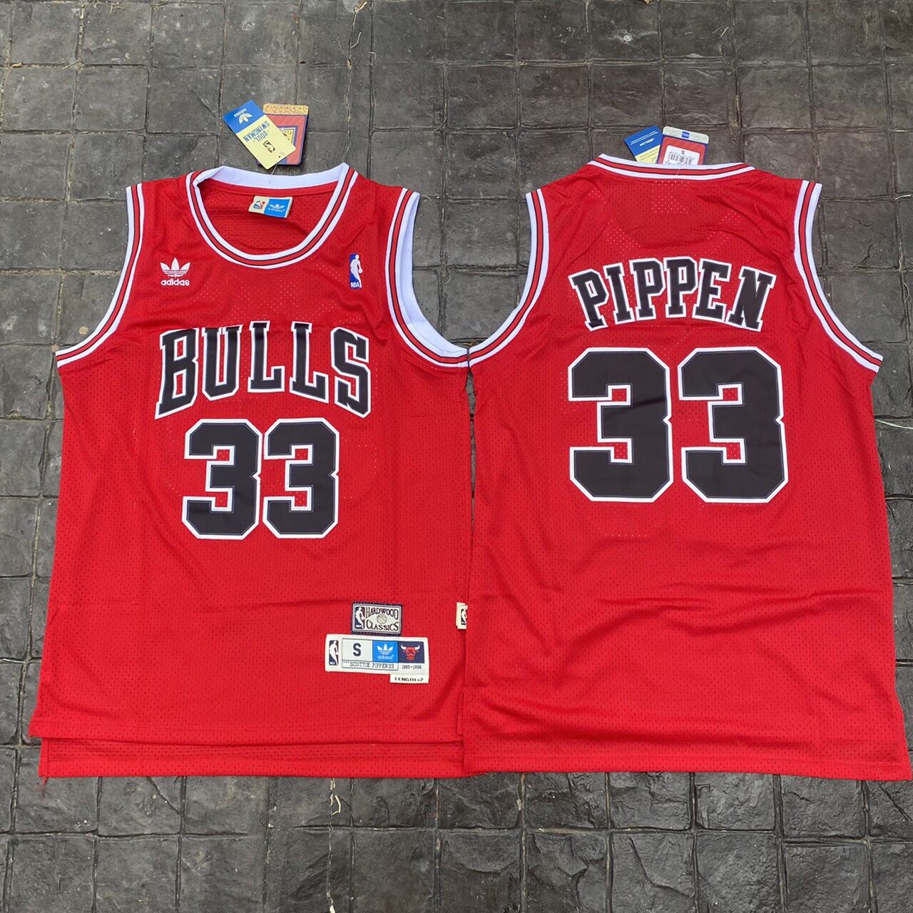 เสื้อบาสเกตบอล basketball jerseys(พร้อมจัดส่ง)#Bulls.33.Pippen.Retro.(Red)