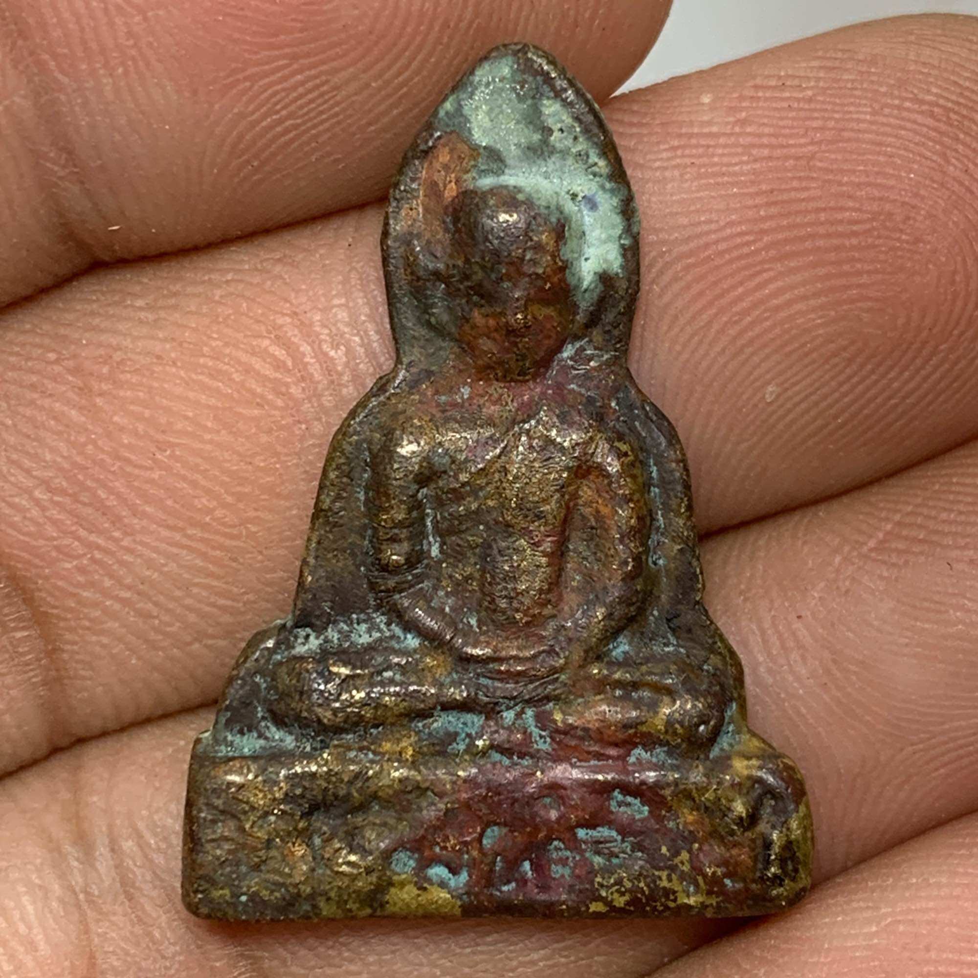 The Coins Were Cast Without Any Trace of the Old Monk, the Mysterious Figure Will Definitely Eat Your Liver.