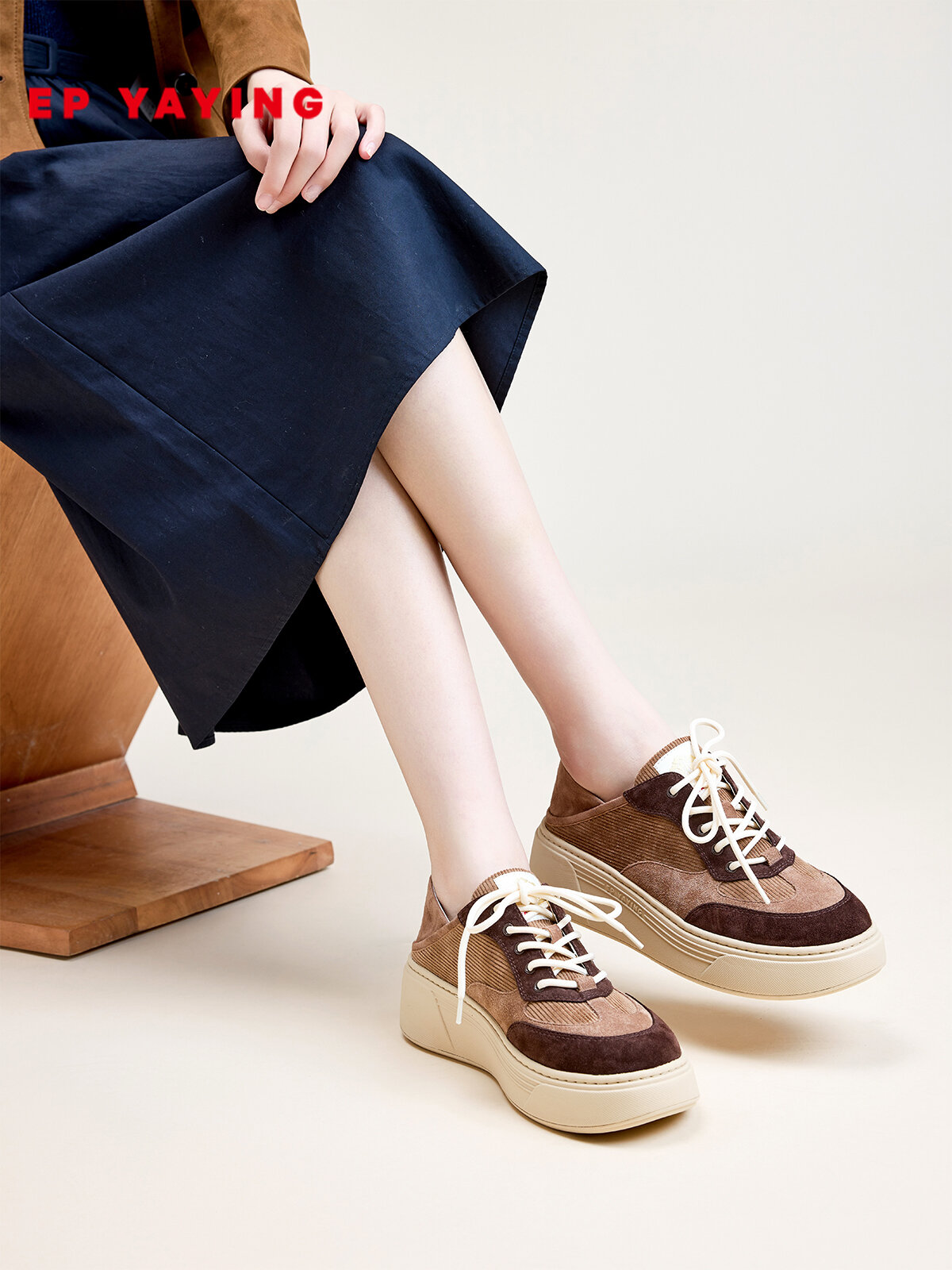 EP YAYING | Lightweight Versatile Thick Heel Elevating Women's Shoes ราคา 10,079 บาท*ส่งฟรี