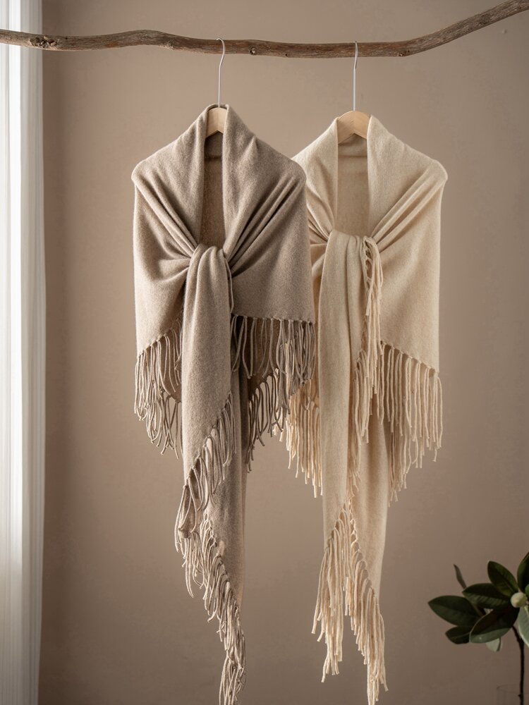 XIZILU | 100% Pure Cashmere Shawl with Tassel and Triangle Design ราคา 3,937 บาท*ส่งฟรี