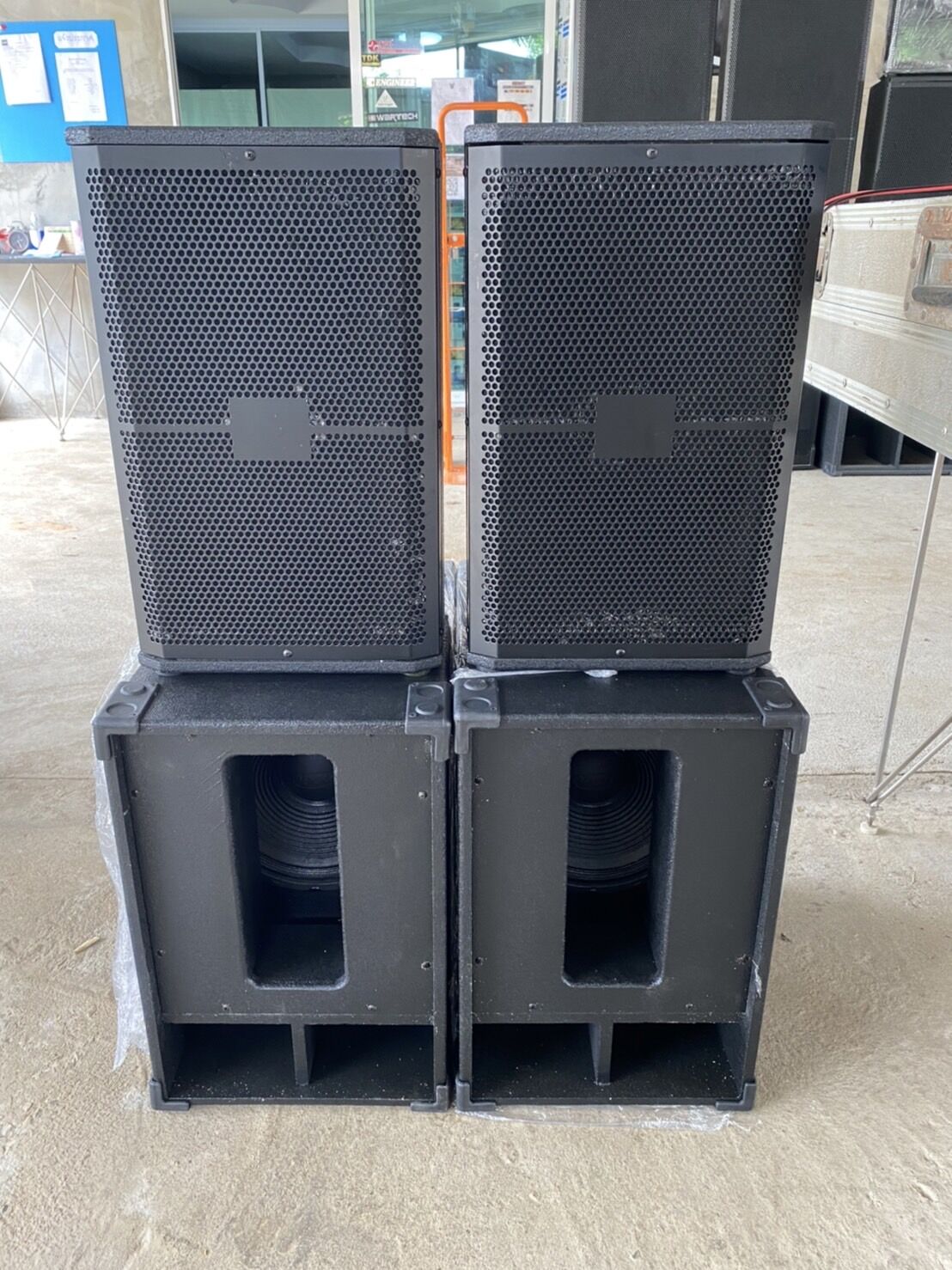 ชุดเครื่องเสียงคาราโอเกะ15/12พร้อมใช้งานครบชุด ราคา 12,900 บาท*ส่งฟรี