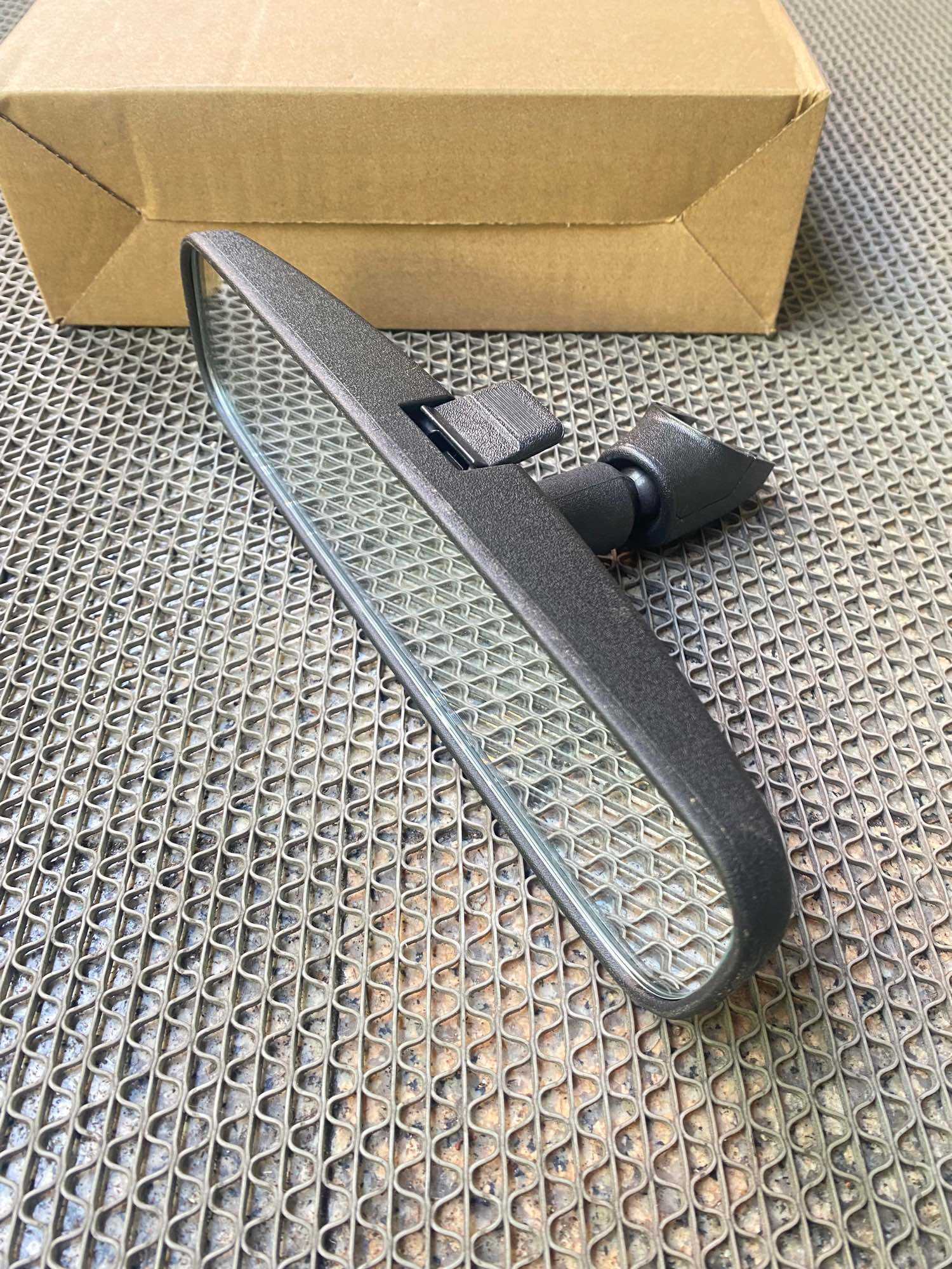 กระจกในเก๋งNissan teana navara sylphy tiida pulsar xtrail 2006-2013 ราคา 690 บาท*ส่งฟรี