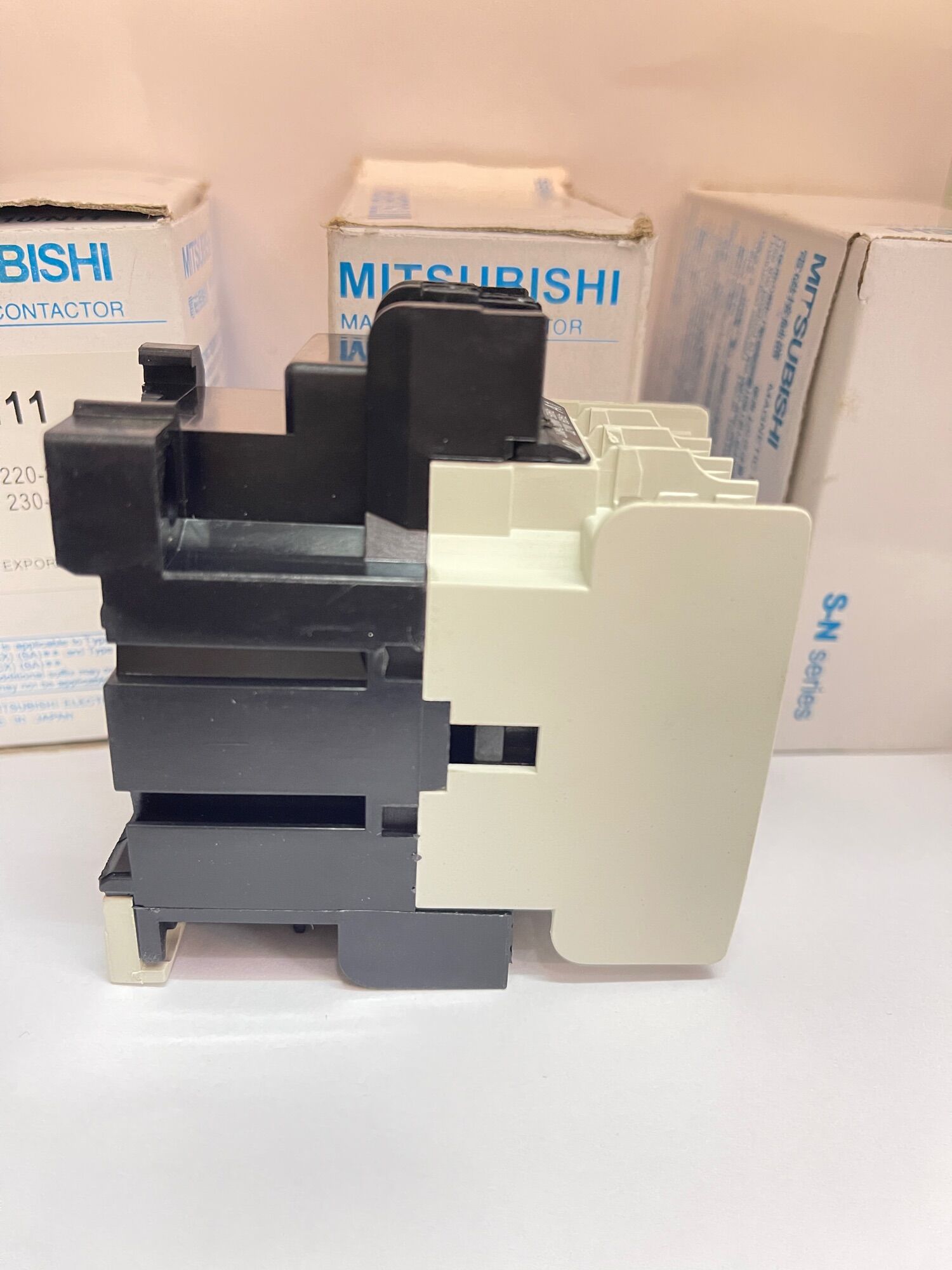 New Mitsubishi IN BOX S-N11 S-N11 AC 110V Magnetic Contactor spot stock