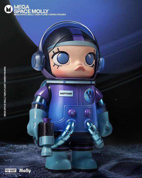 Pop Mart Mega Space Molly Pride 2.0 400% main image 0