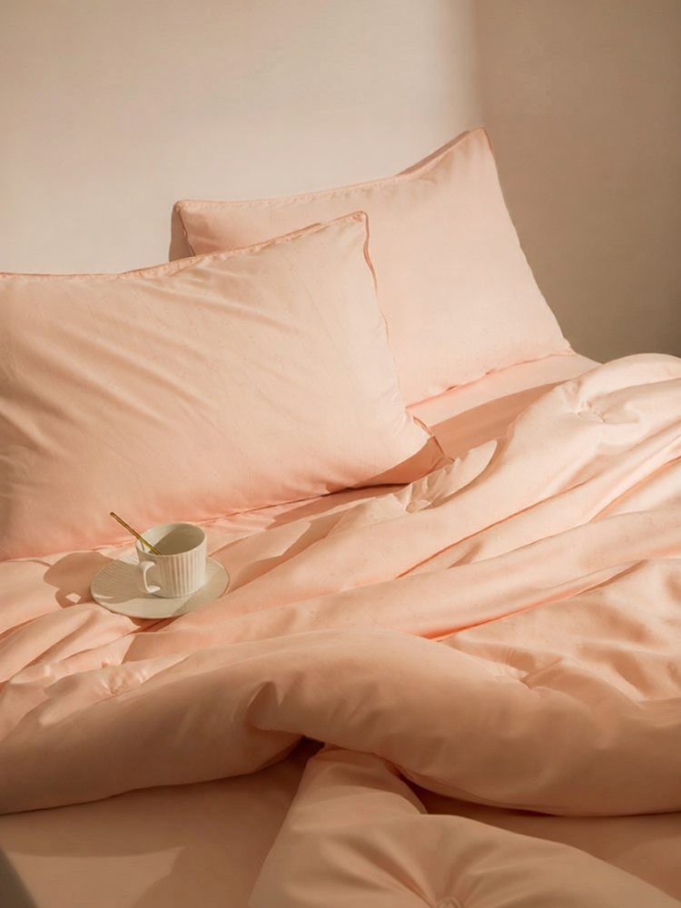 SILKUEEN | 100 Silk Filling Universal Age Quilt ราคา 4,165 บาท*ส่งฟรี