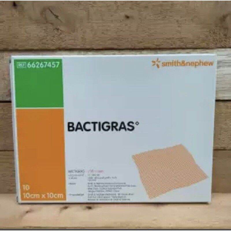 BACTIGRAS  แผ่นตาข่ายกันแผลติด ขนาด10cm.x 10cm. 10แผ่นในกล่อง