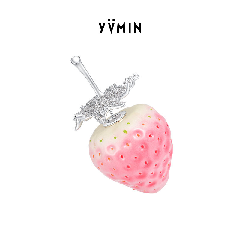 Strawberry-shaped Designer Earrings ราคา 5,111 บาท*ส่งฟรี
