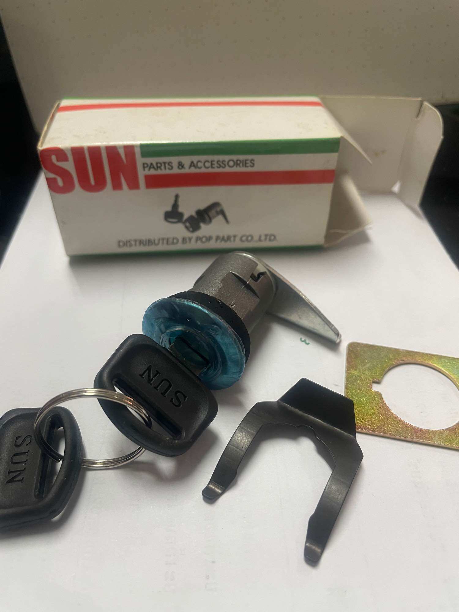 กุญแจล๊อคเบาะHonda เวฟ 125 WAVE125 เกรดดีแท้โรงงาน AAA ราคา 119 บาท*ส่งฟรี