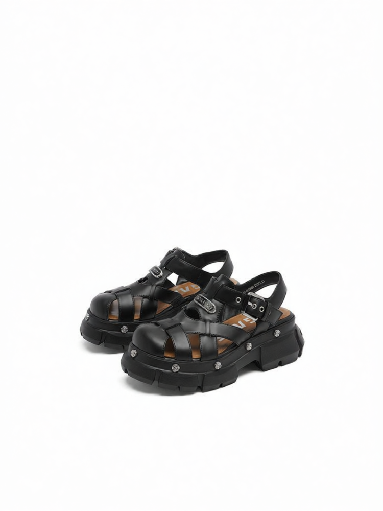 Vintage Hollow Lace-Up Wedge Sandals ราคา 8,926 บาท*ส่งฟรี