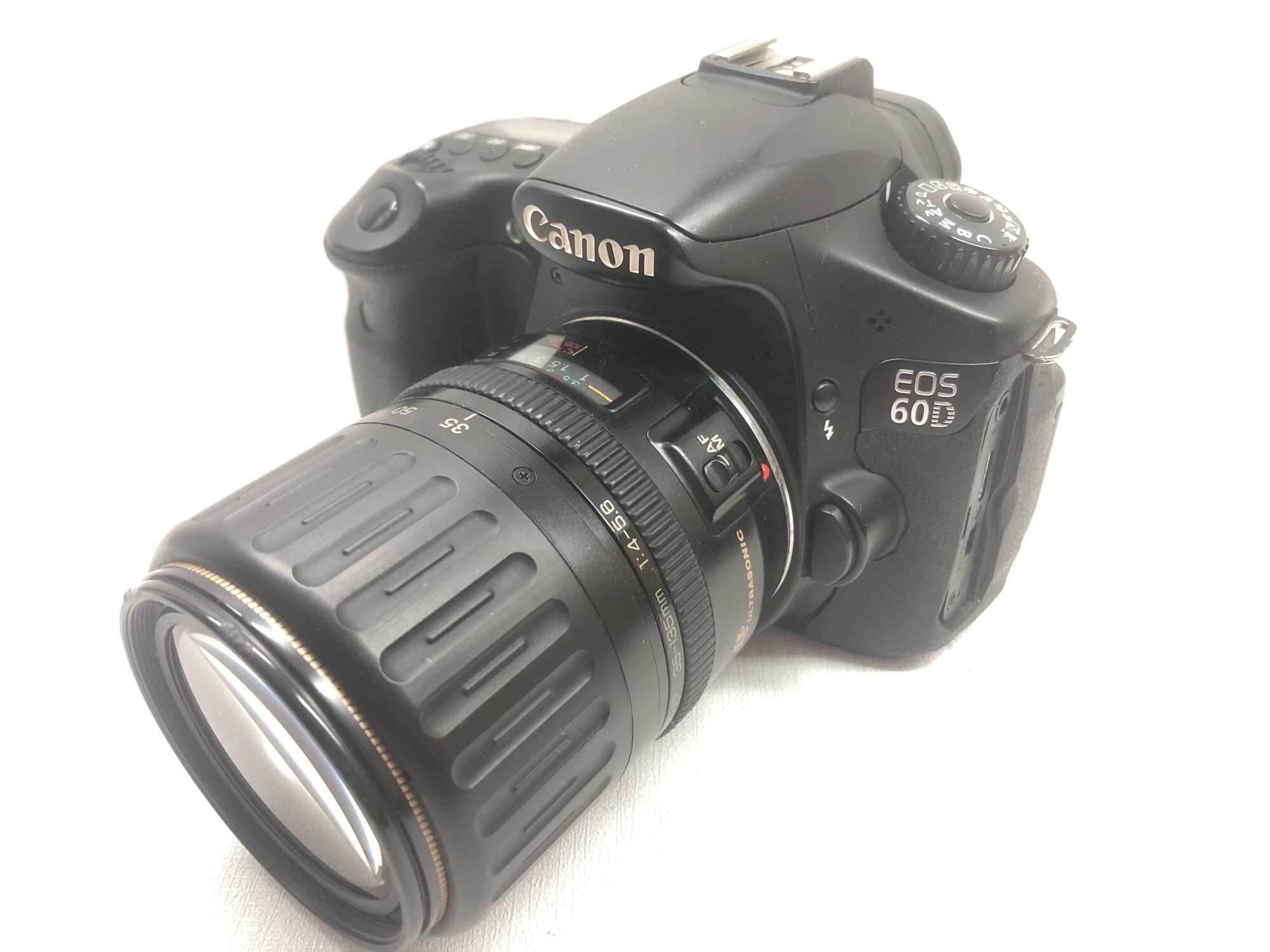 Canon 60 D A Two Hands ThaiPick