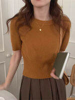 CHOEFULYN | เสื้อไหมพรมคอ rund แขนสั้น ไหล่พอดี แขนปั๊ม สีเทา