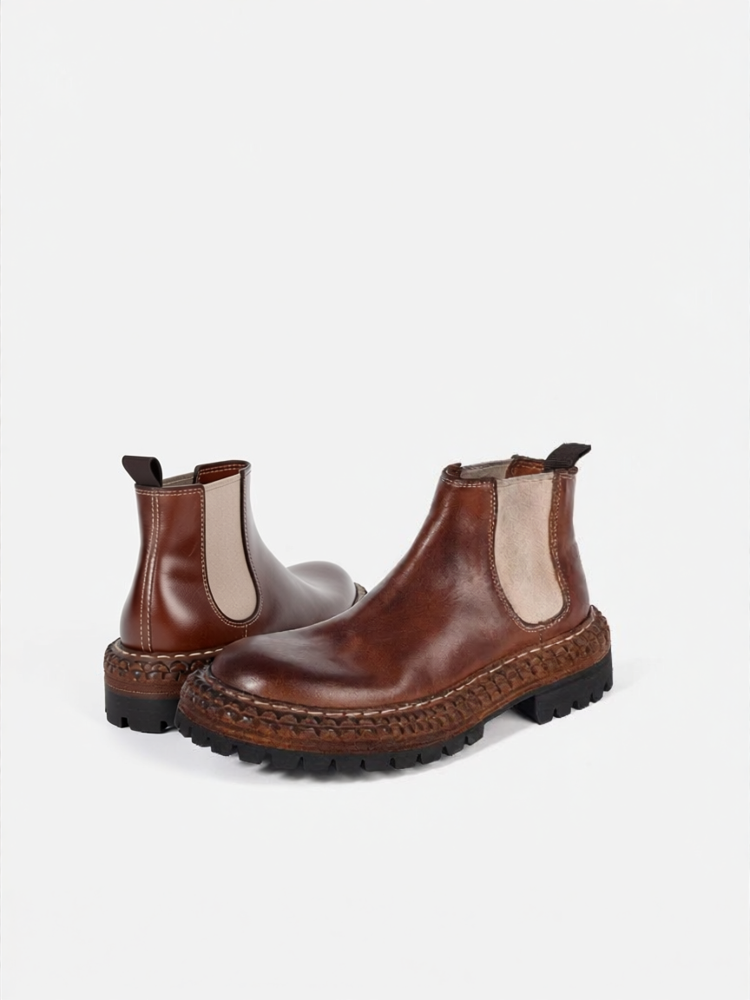 JUNBO | Washed Leather Height-Increasing Non-slip Chelsea Boots ราคา 10,596 บาท*ส่งฟรี