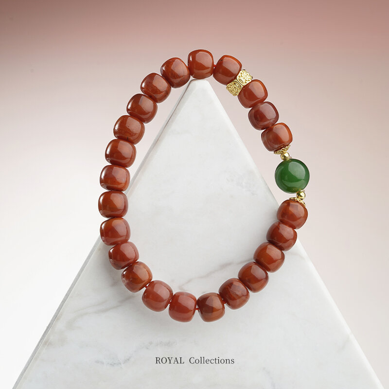 POTALA PALACE | Red Agate and Jade Bracelet ราคา 6,278,697 บาท*ส่งฟรี