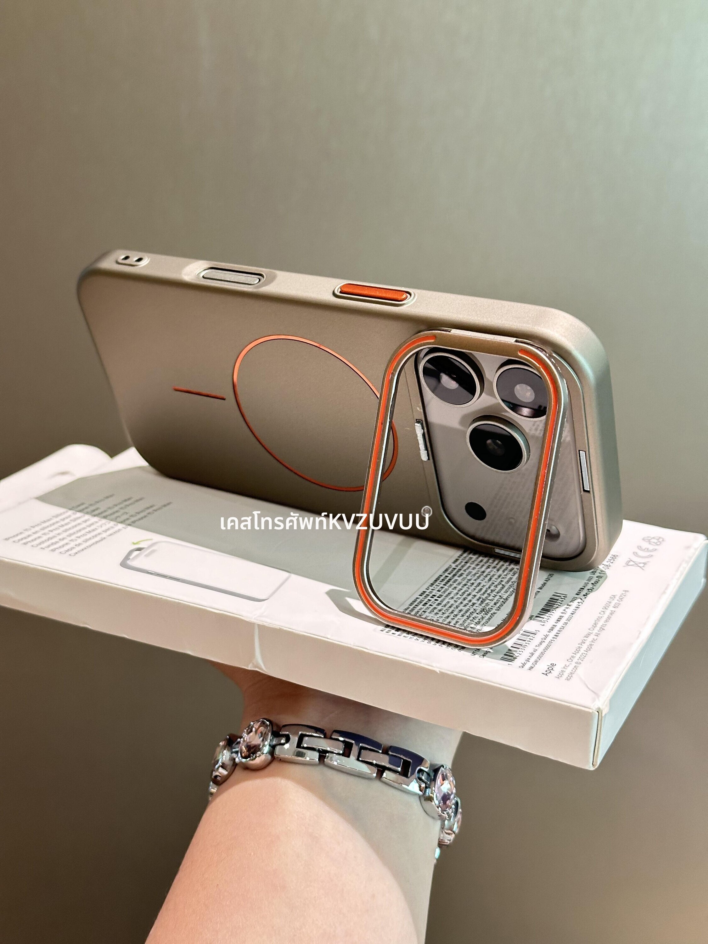 WEIXIN | Invisible Lens Protection Magnetic Charging Support Minimalist Style Apple 17 Phone Case - ยี่ห้อ WEIXIN ราคา 202 บาท*ส่งฟรี